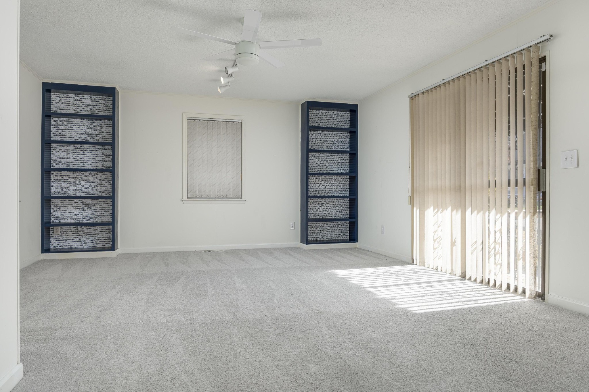 1313 W 46th Street