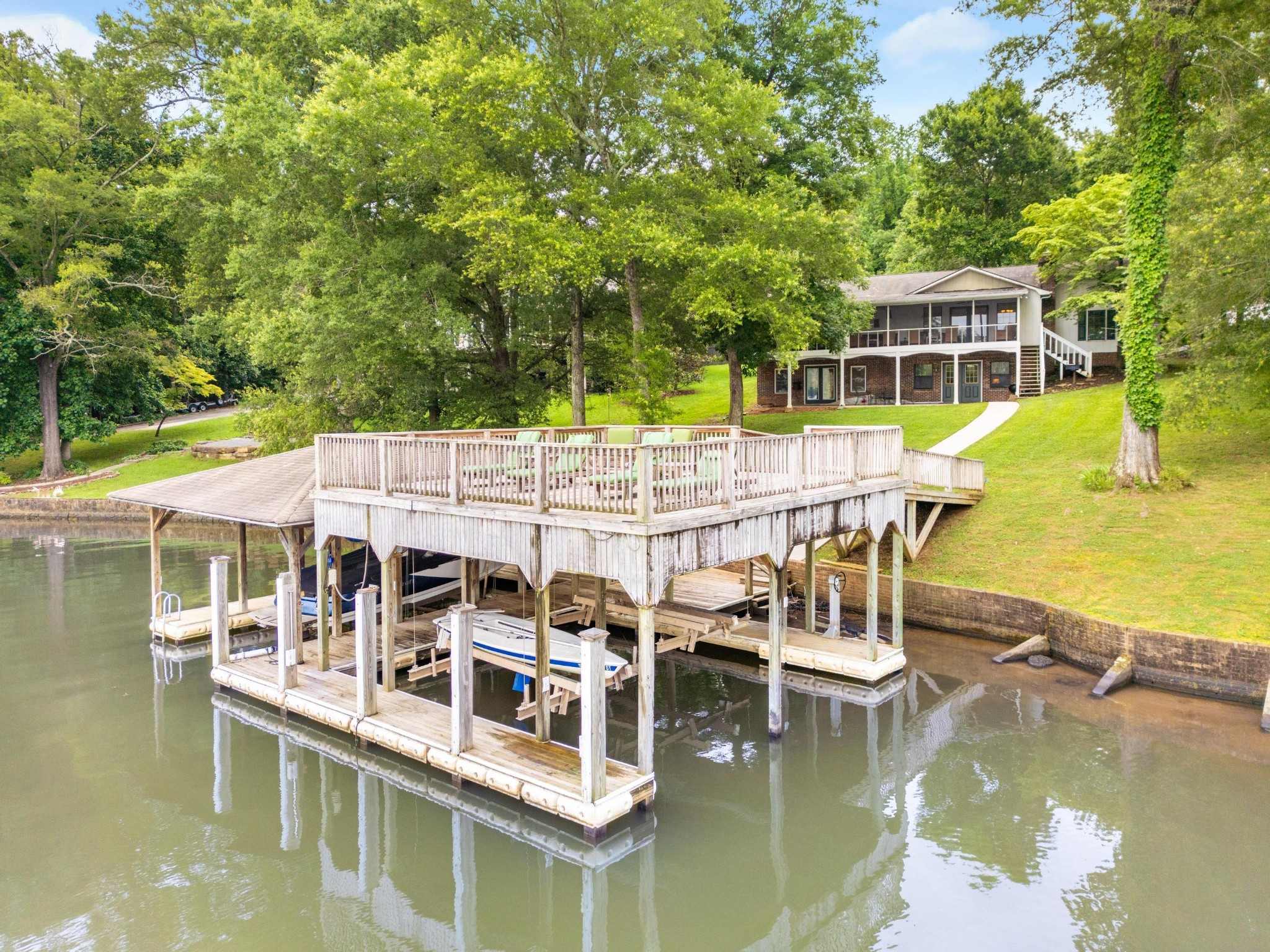 4416 Johnson Road