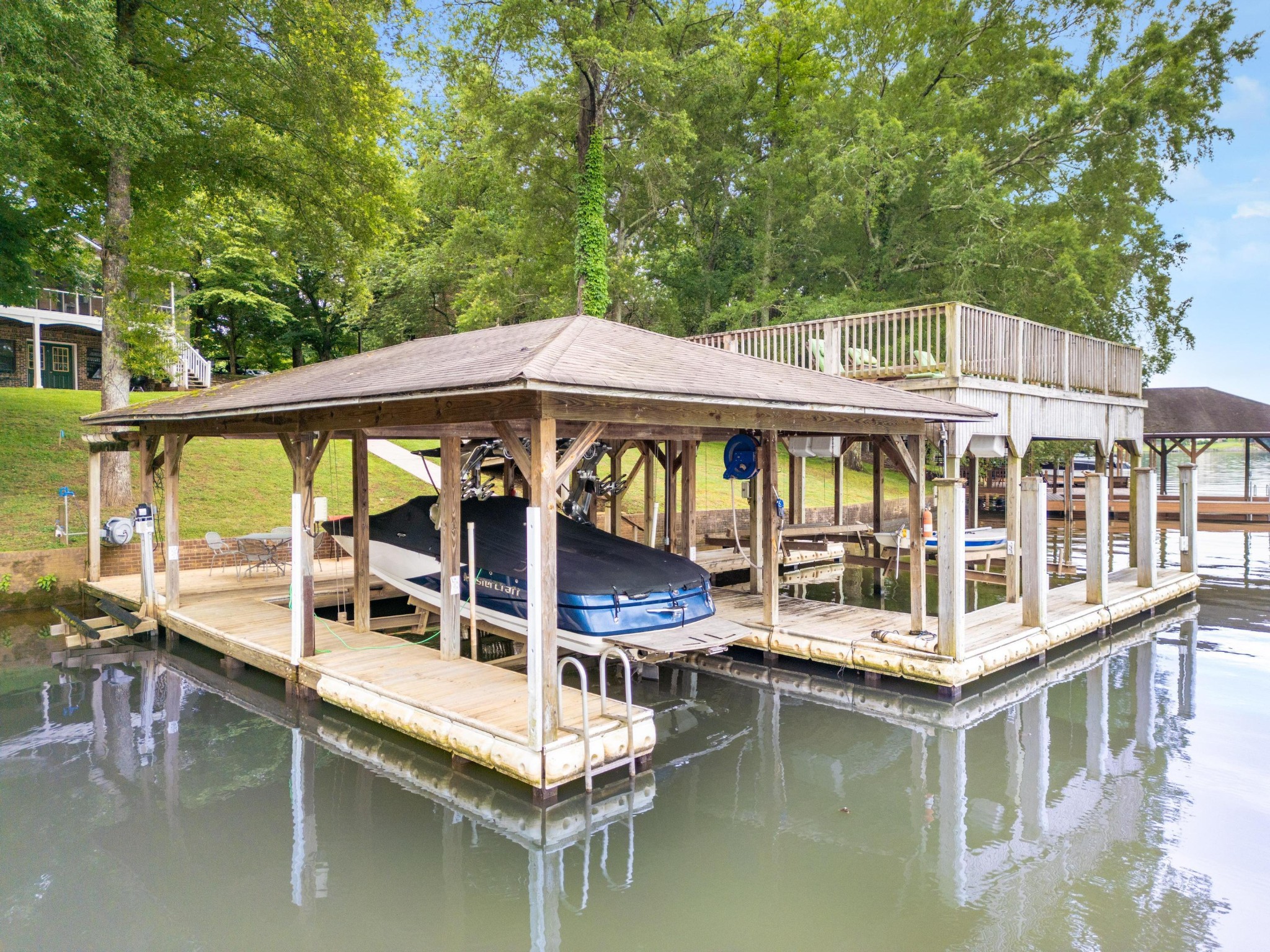 4416 Johnson Road