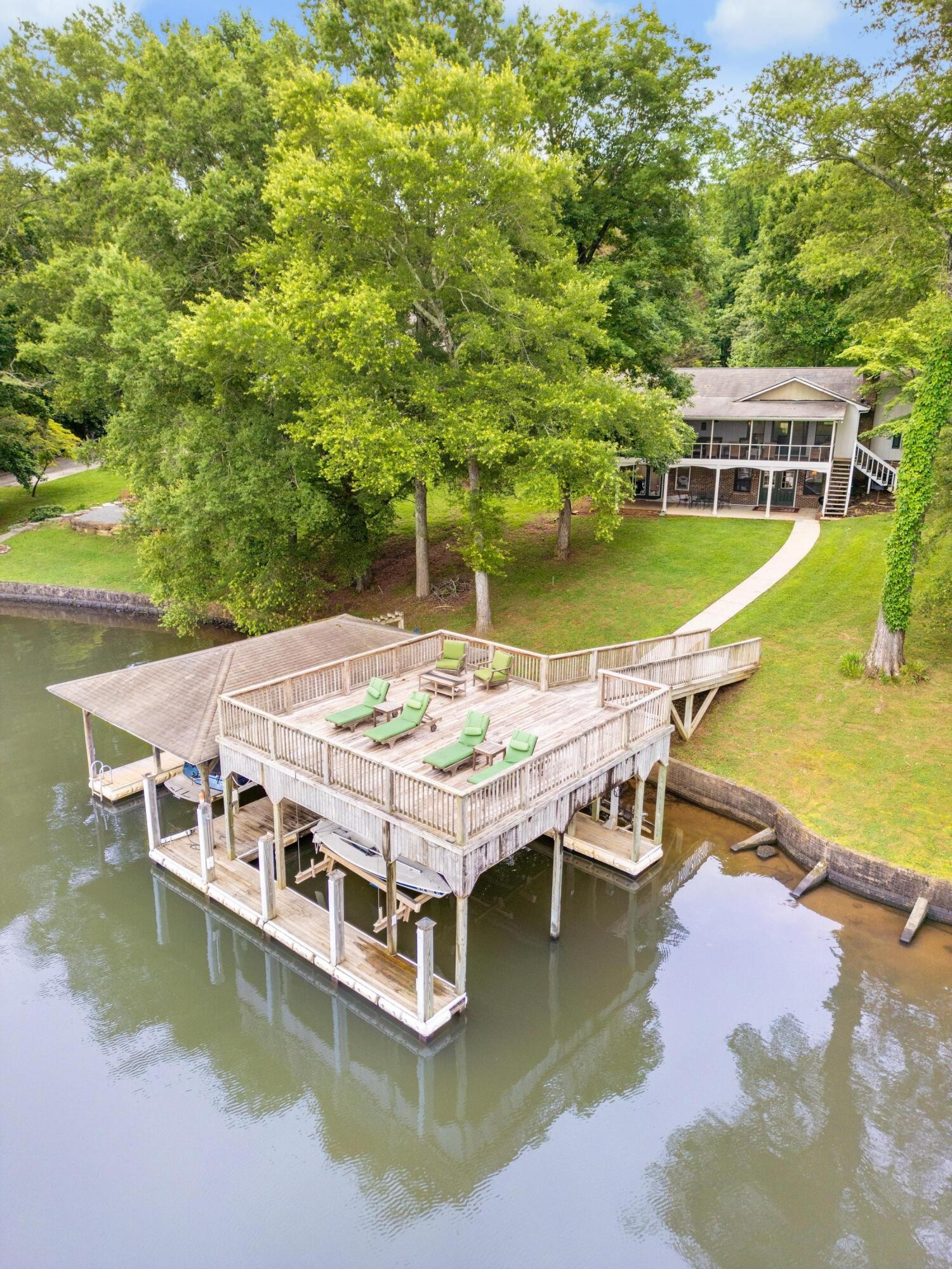 4416 Johnson Road