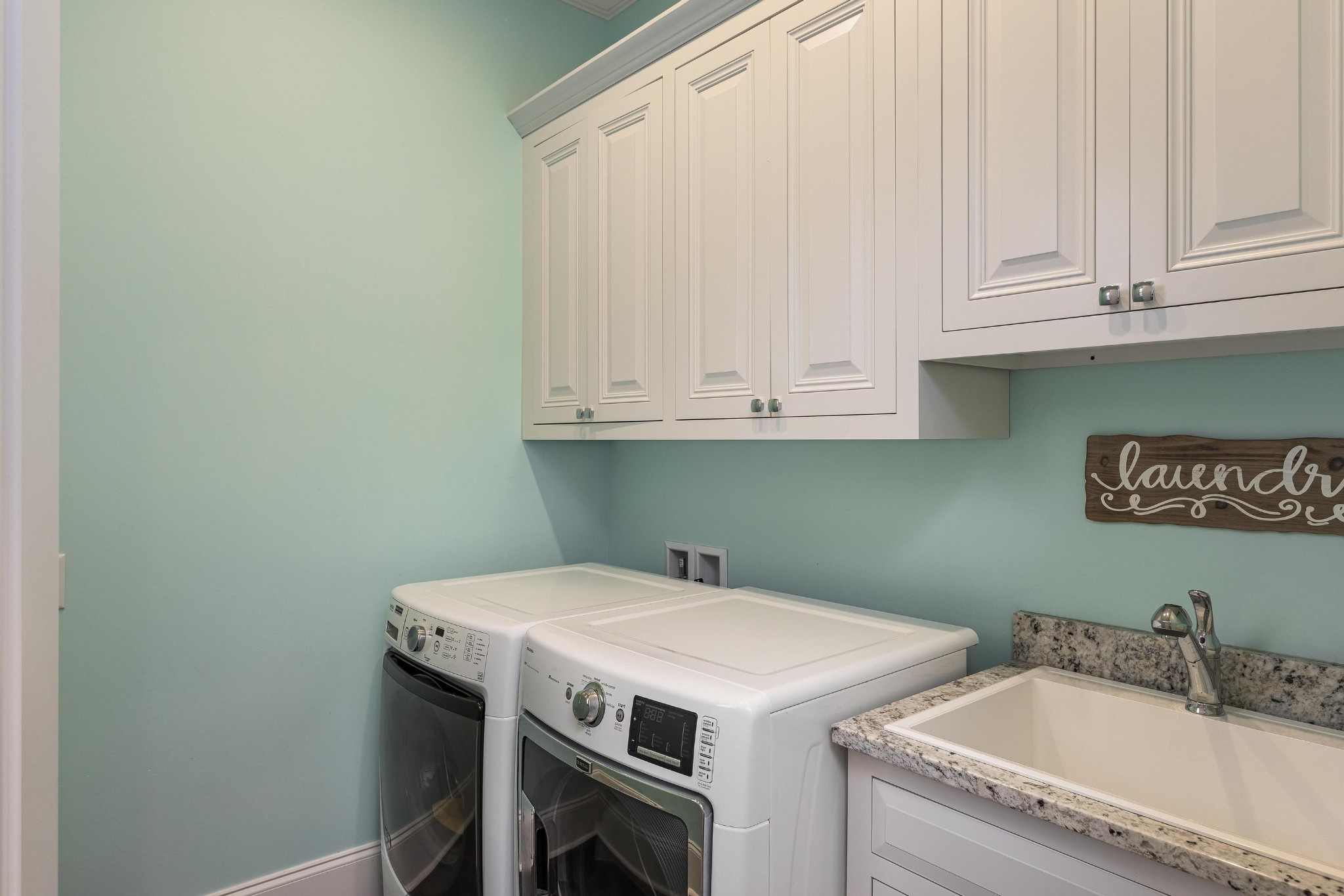 170 Litchfield Lane, NW