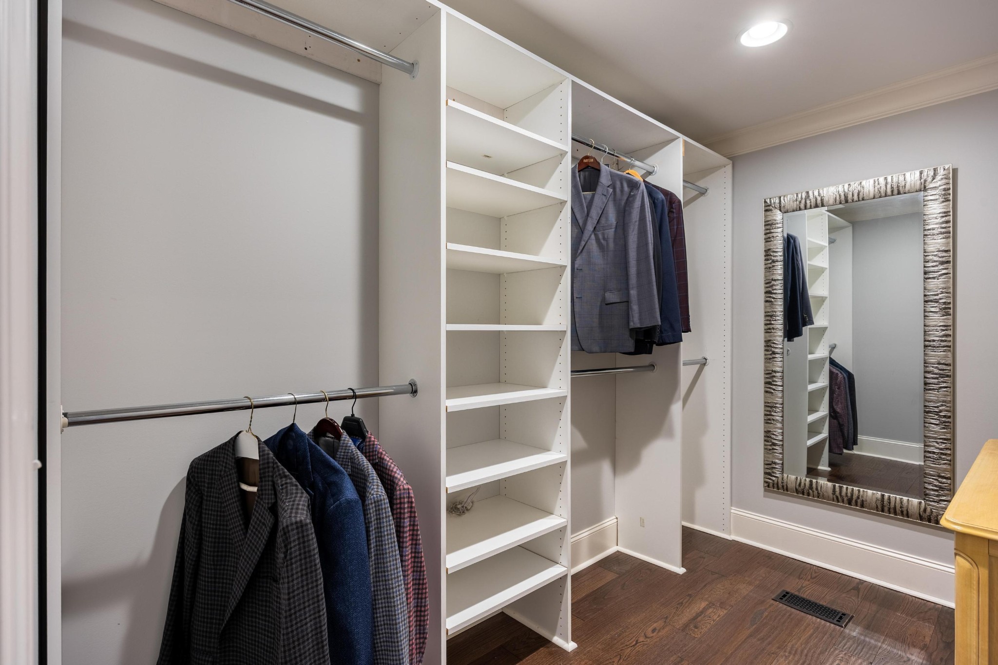 170 Litchfield Lane, NW