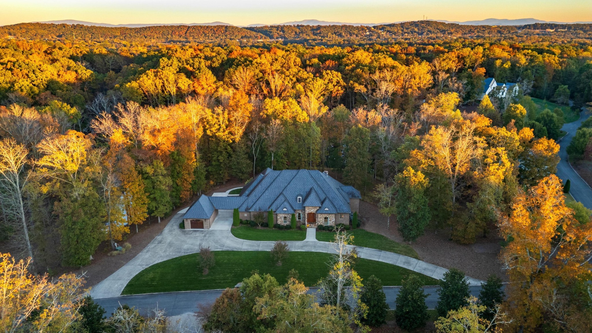 170 Litchfield Lane, NW