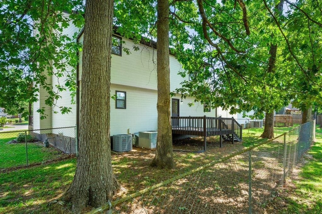 8708 Oak View Drive