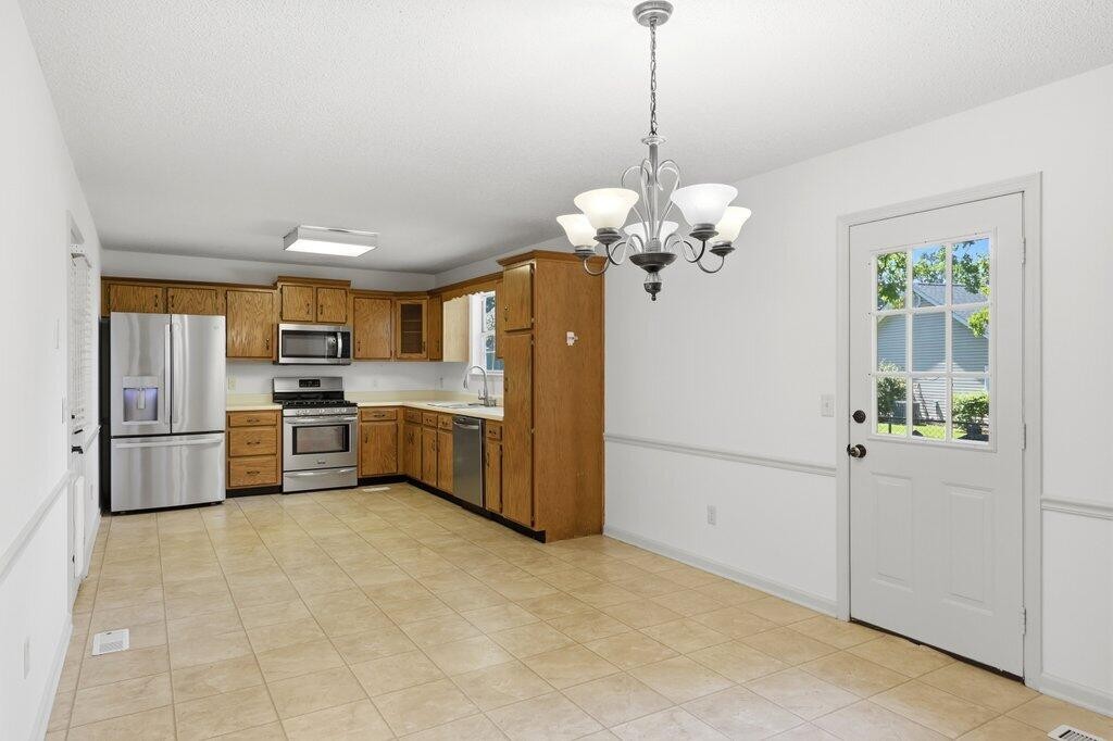 8708 Oak View Drive