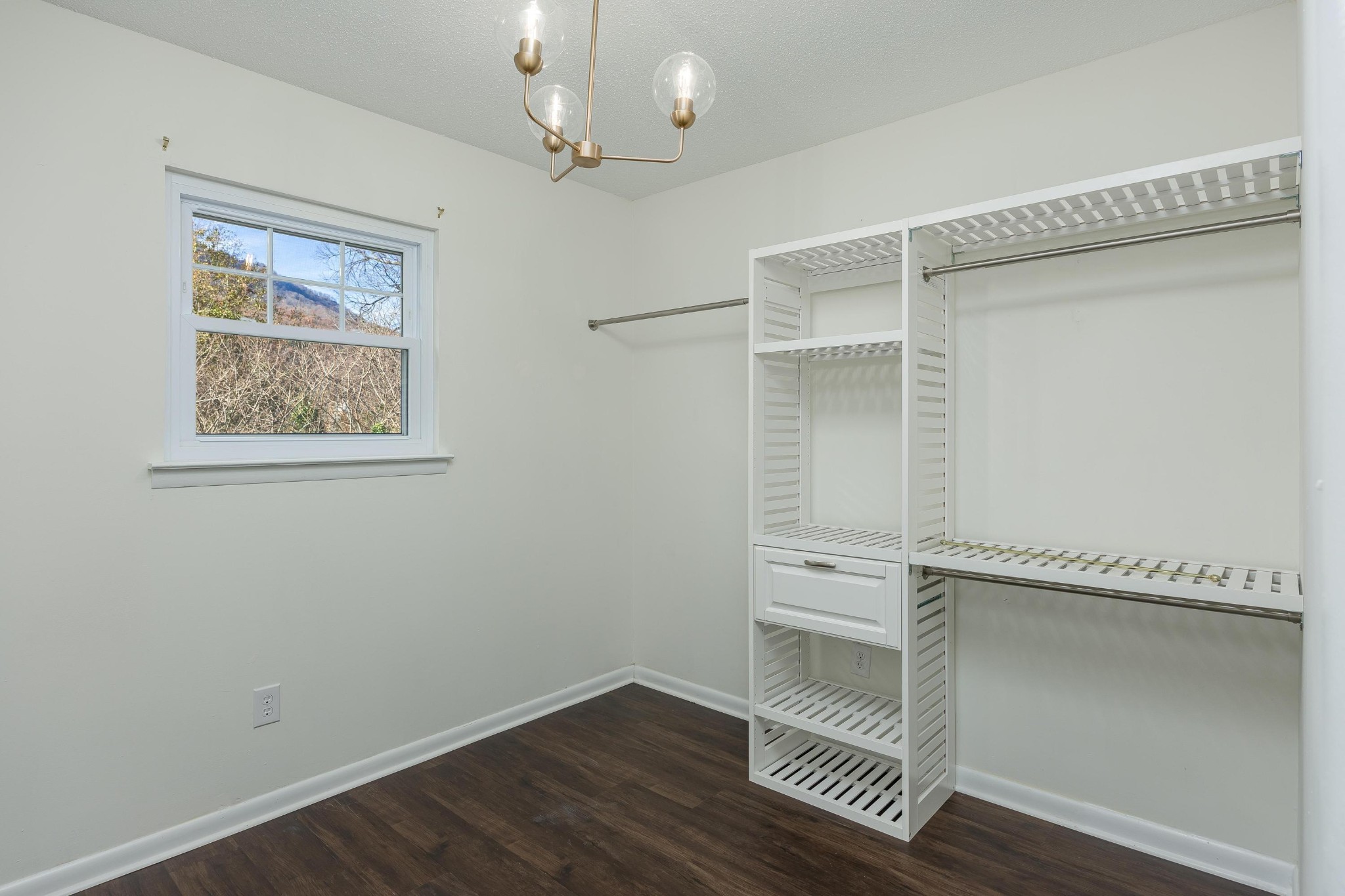 1313 W 46th Street