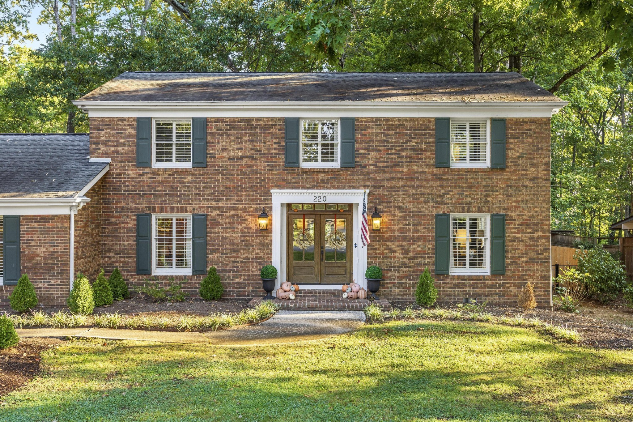 220 Blueberry Hill Road, NW