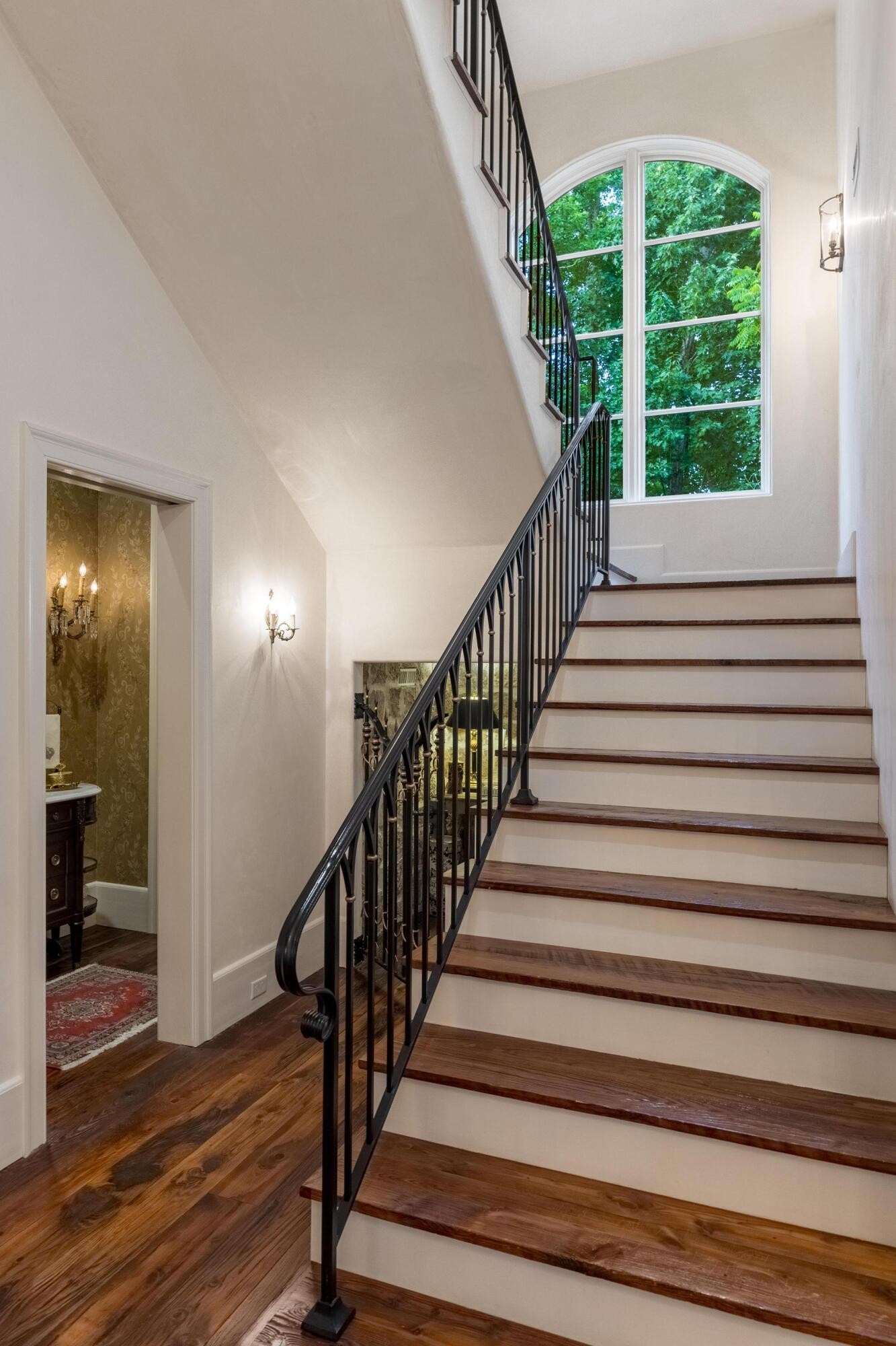 175 Litchfield Lane, NW
