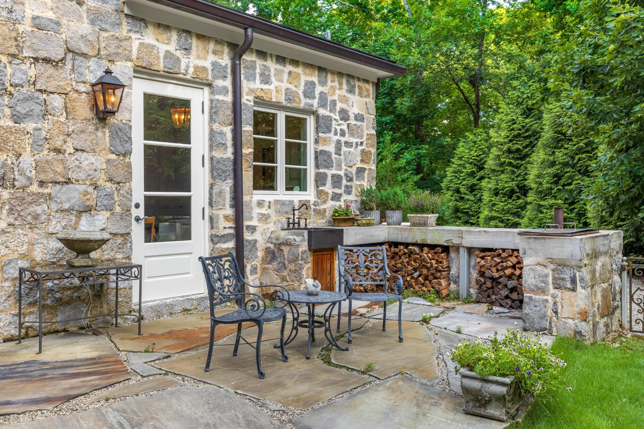 175 Litchfield Lane, NW