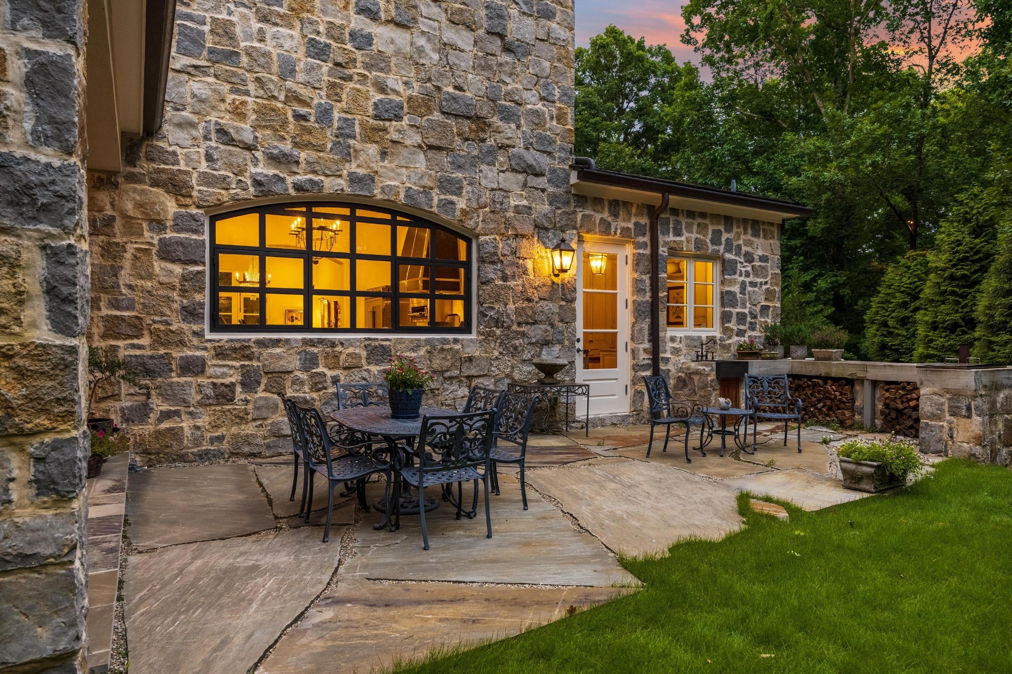 175 Litchfield Lane, NW