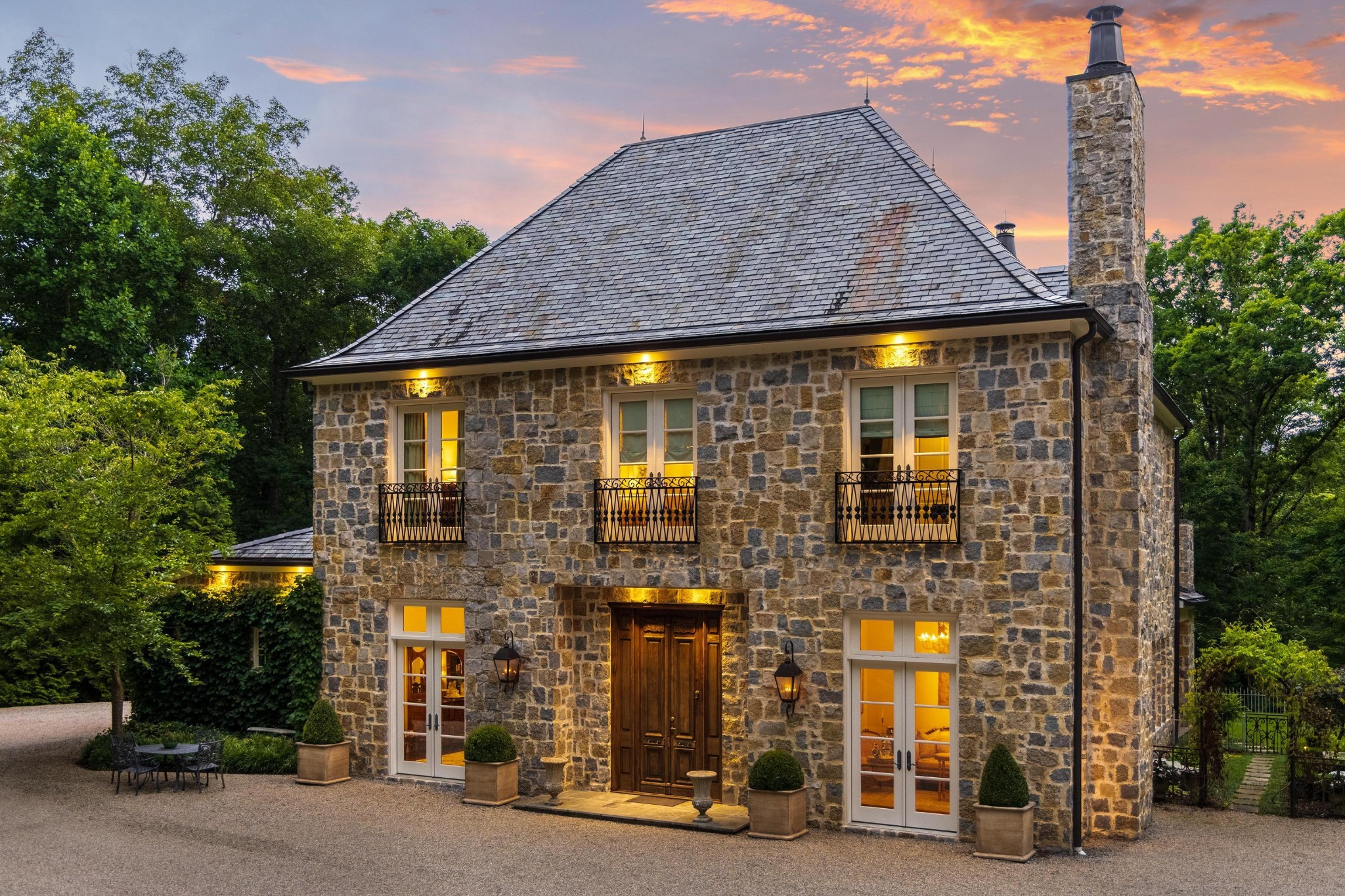 175 Litchfield Lane, NW