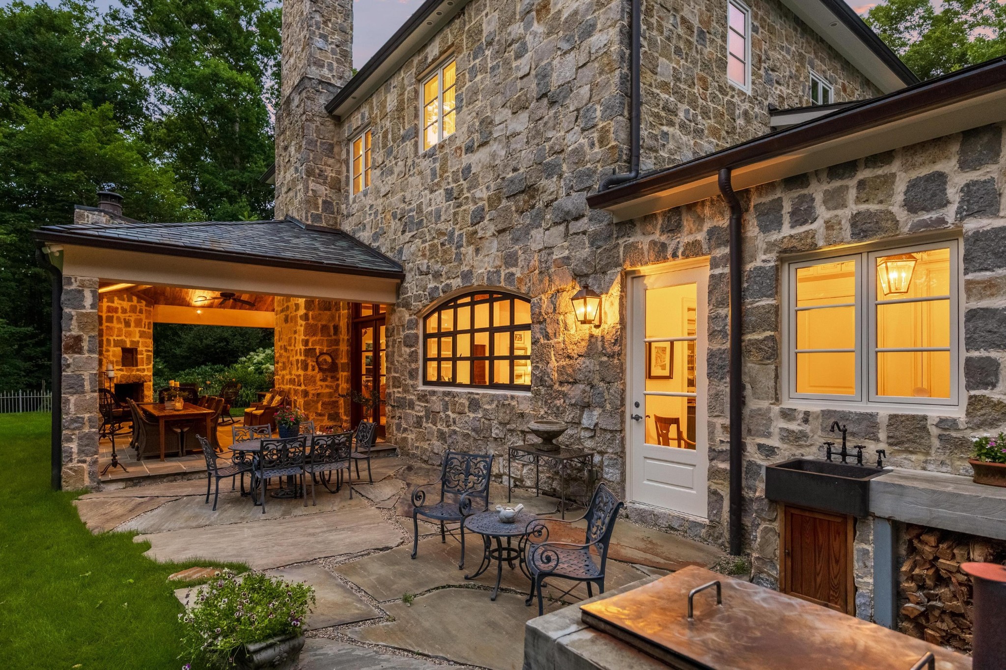 175 Litchfield Lane, NW