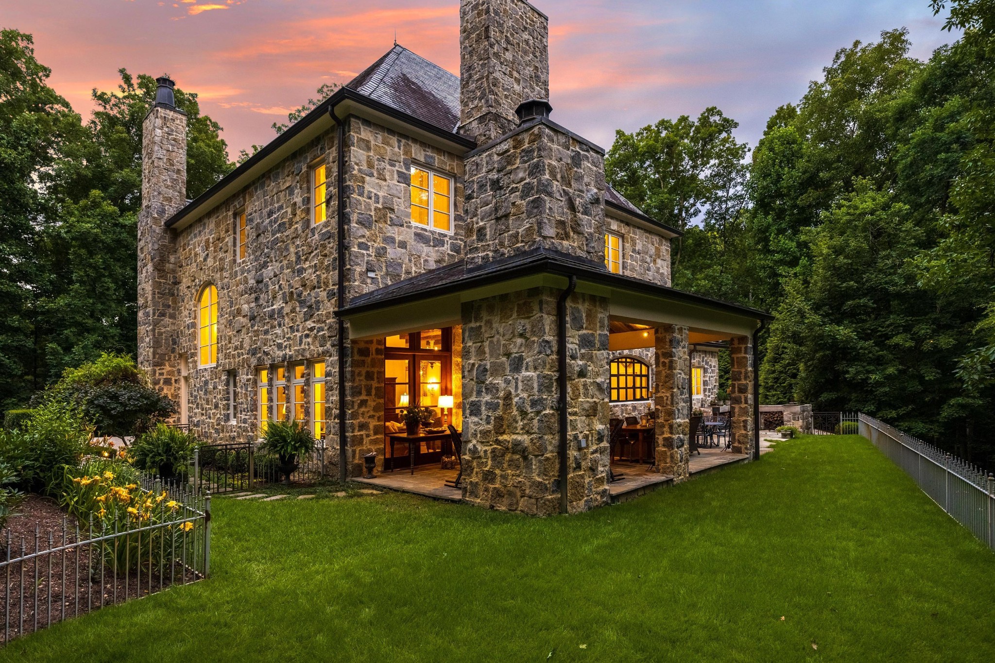 175 Litchfield Lane, NW
