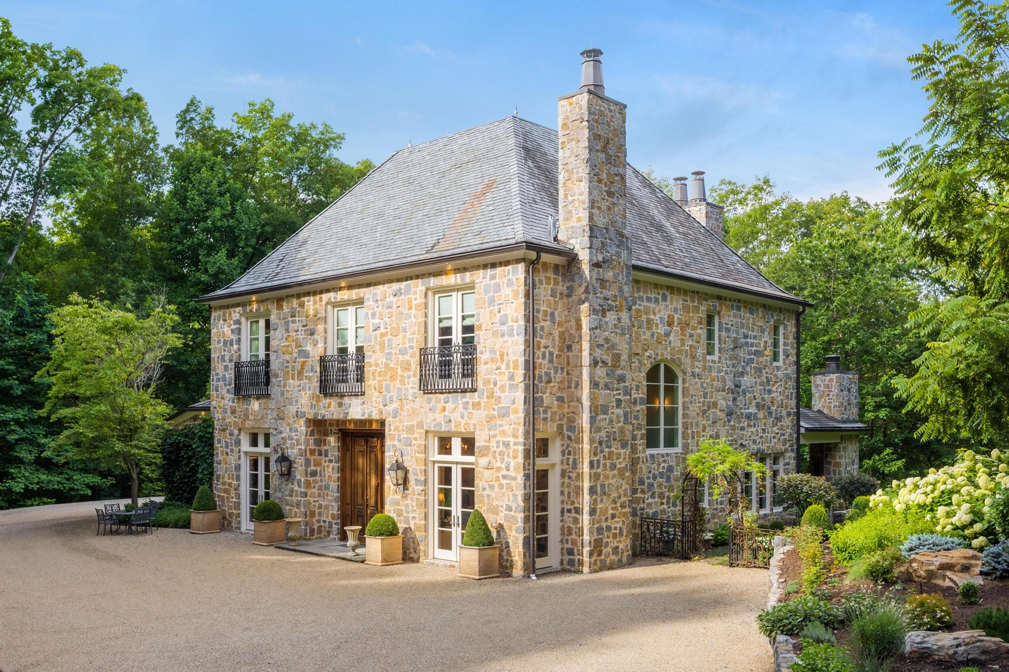 175 Litchfield Lane, NW