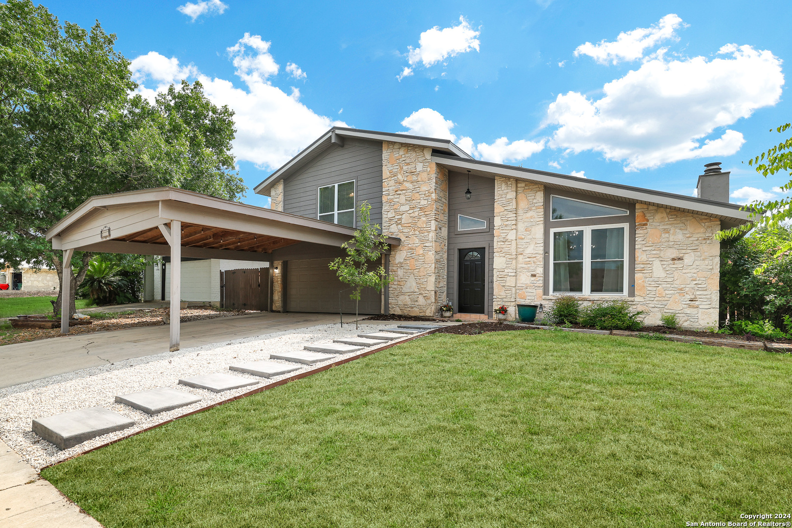 1310 S ELLISON DR