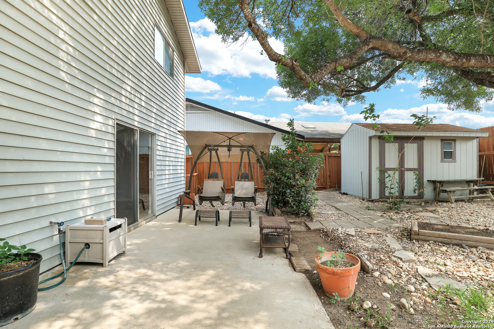 1310 S ELLISON DR