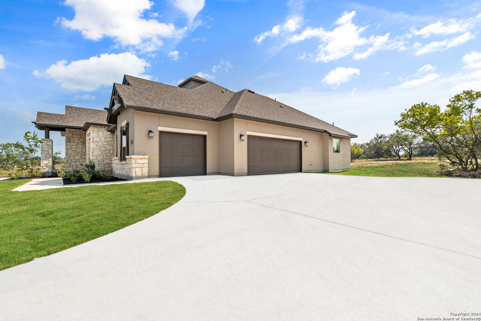 109 SWITCHGRASS LN