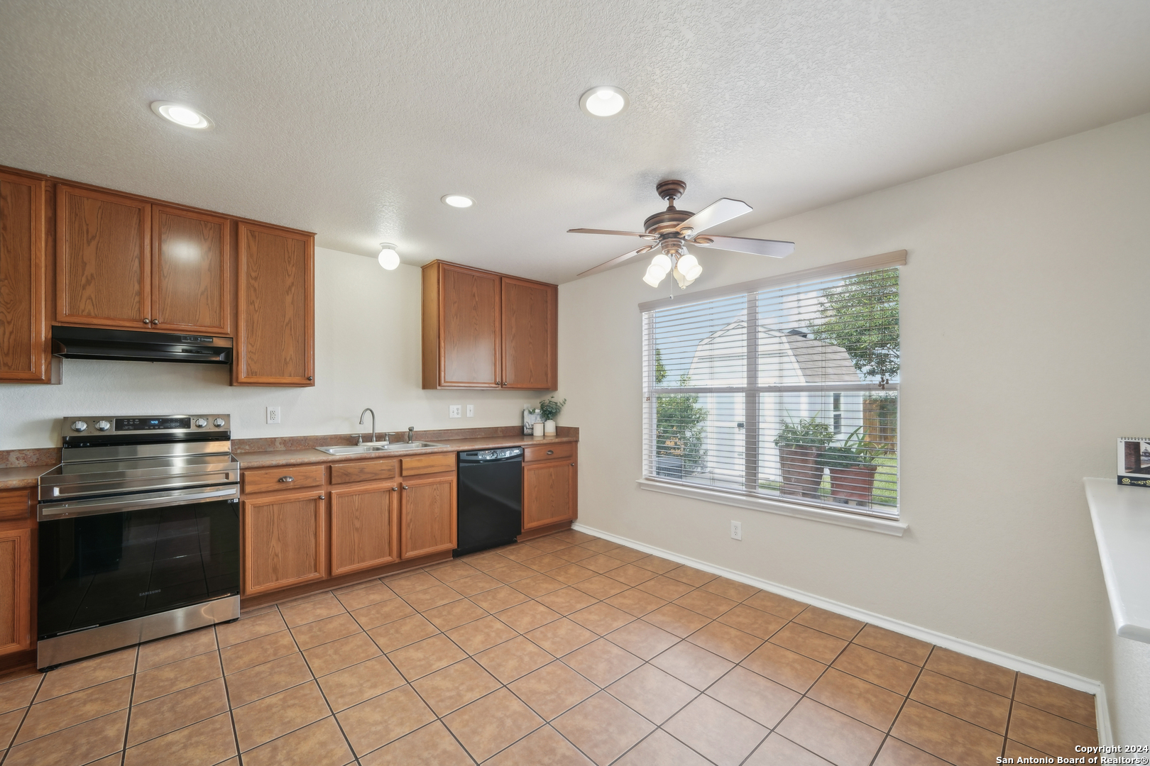 7426 CORTLAND OAK