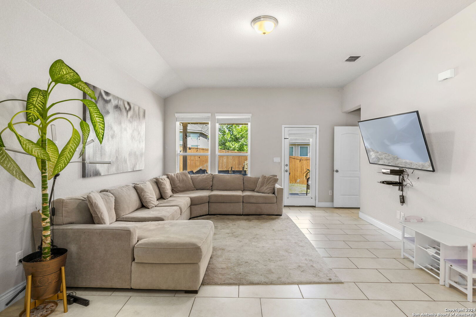7611 PARAISO HL