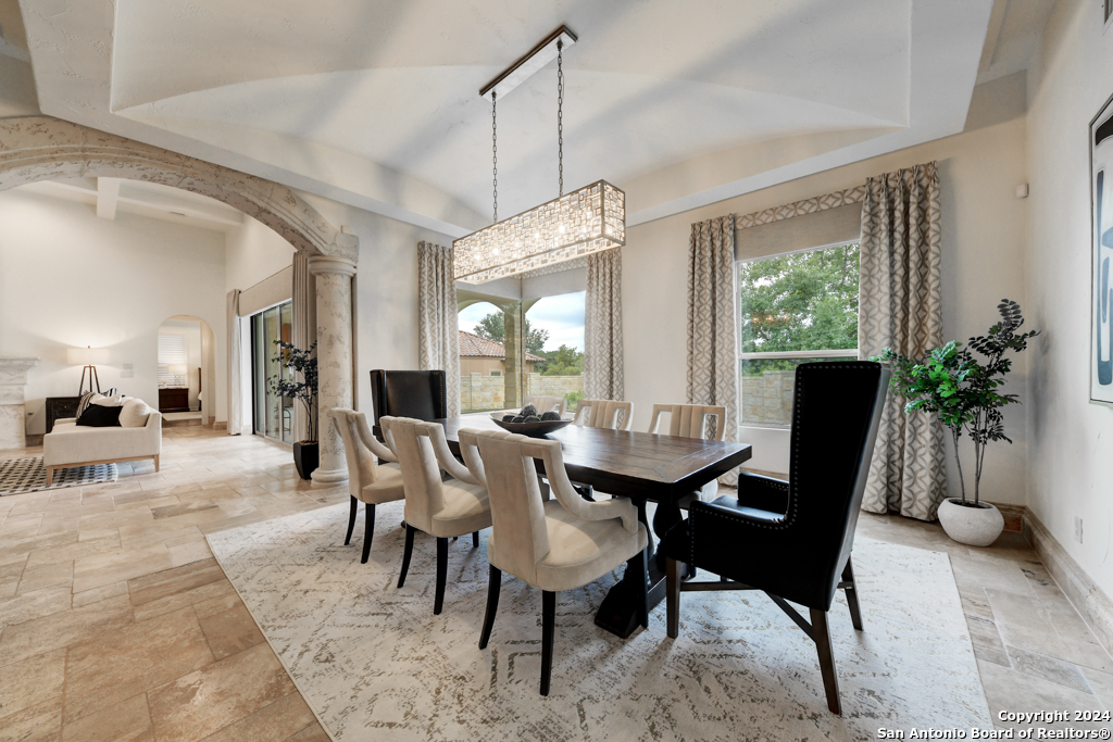 11 NAPLES CT
