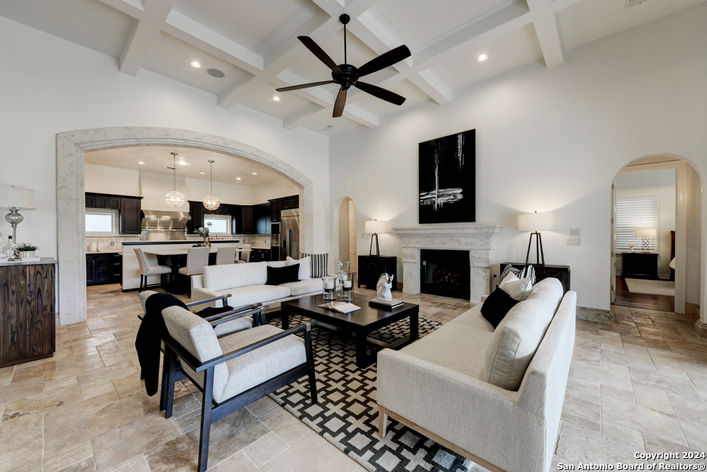 11 NAPLES CT