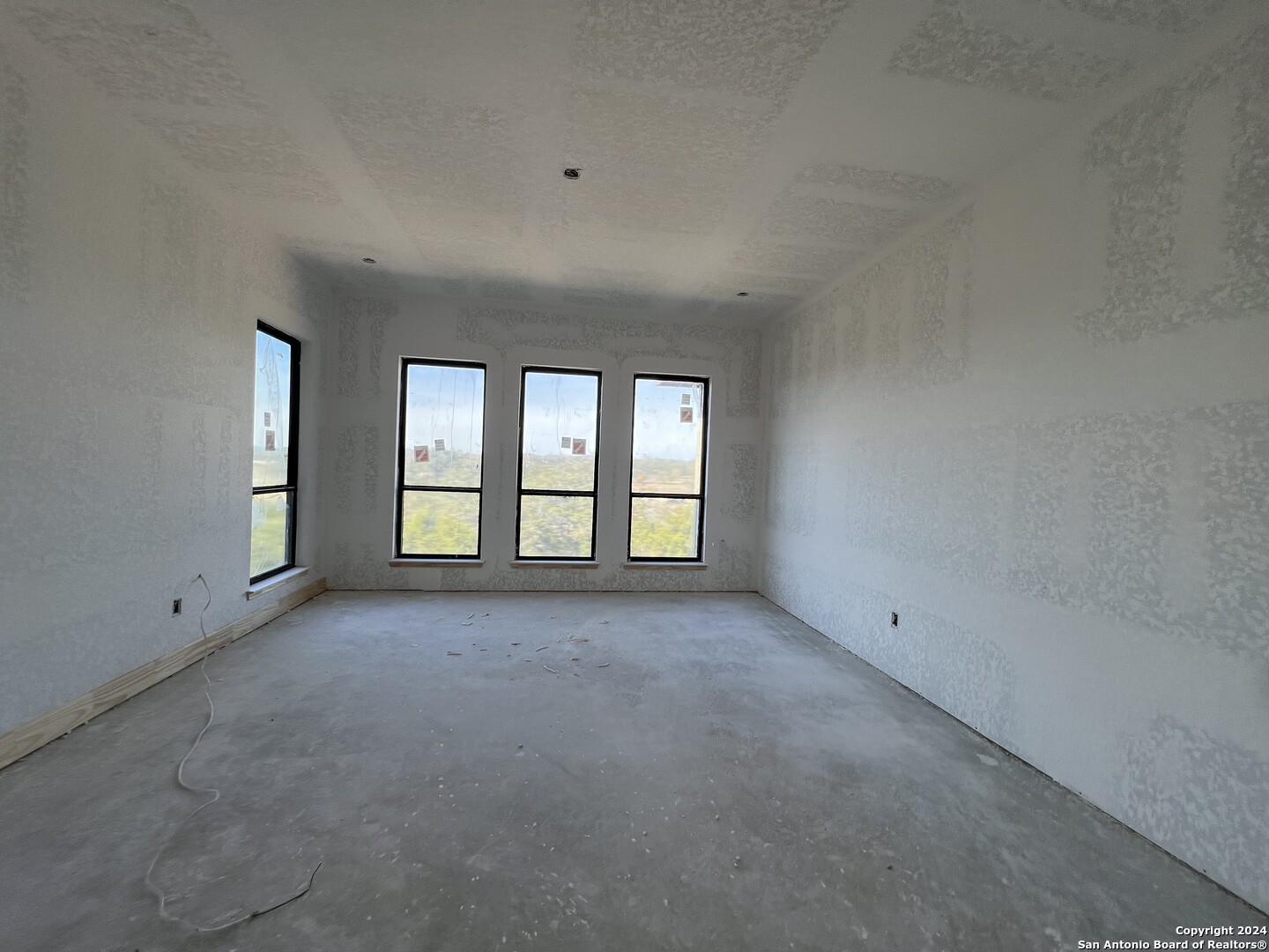 208 Madrone