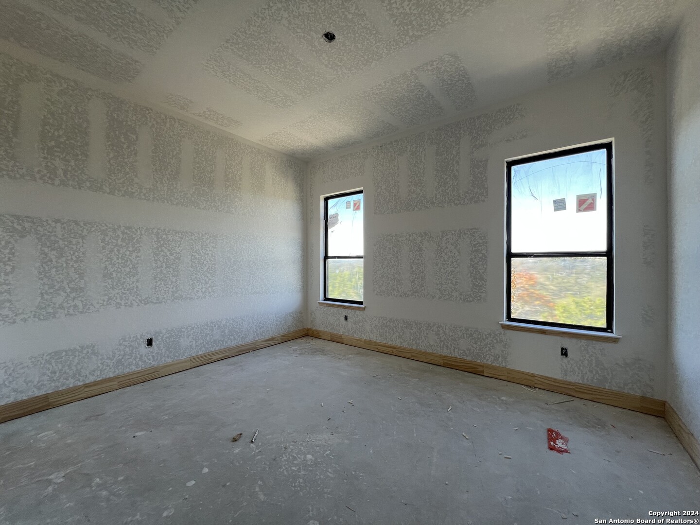 208 Madrone