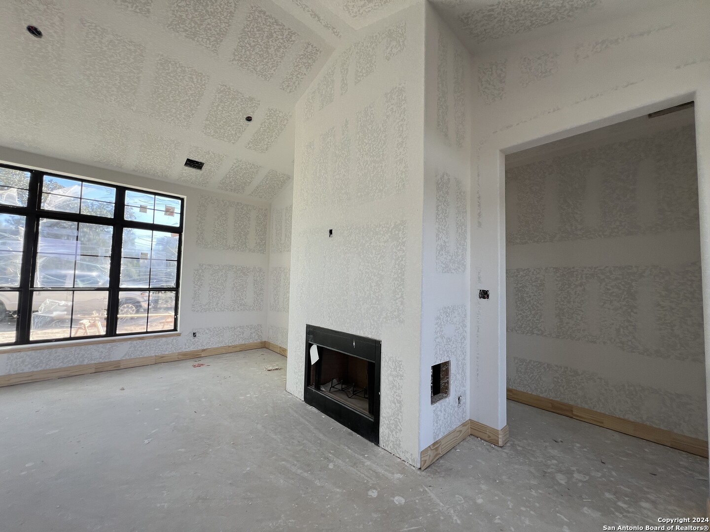 208 Madrone