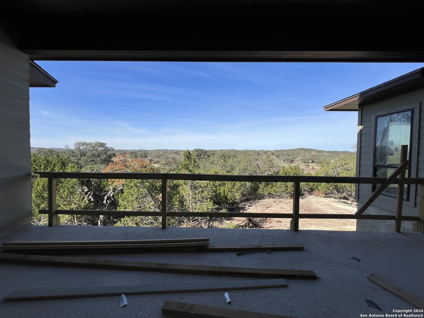 208 Madrone