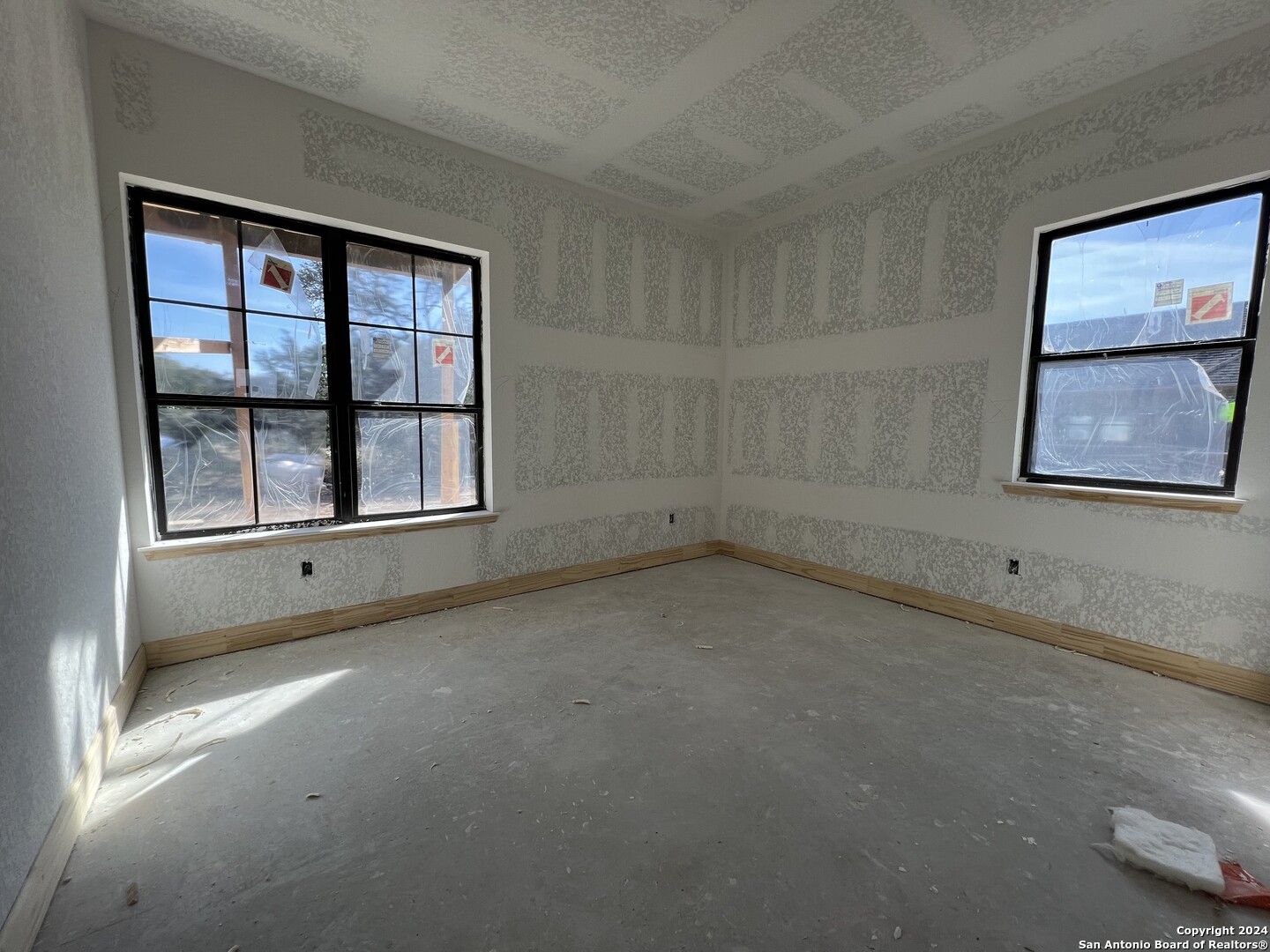 208 Madrone