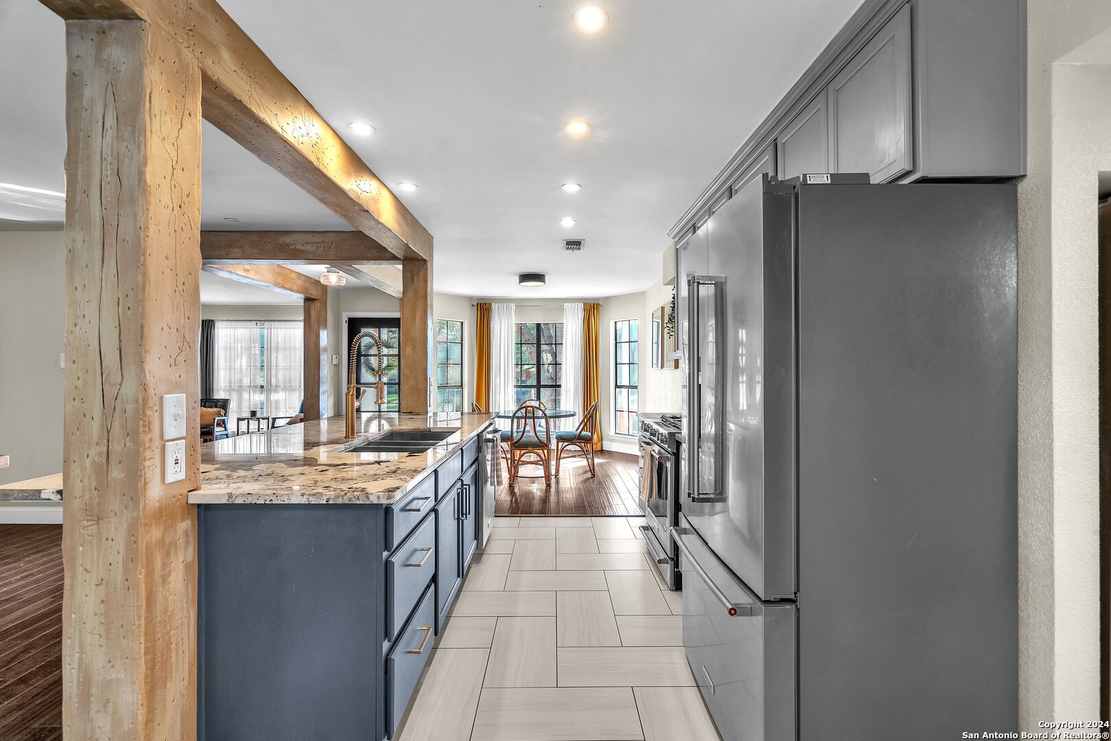 8922 HETHERINGTON DR