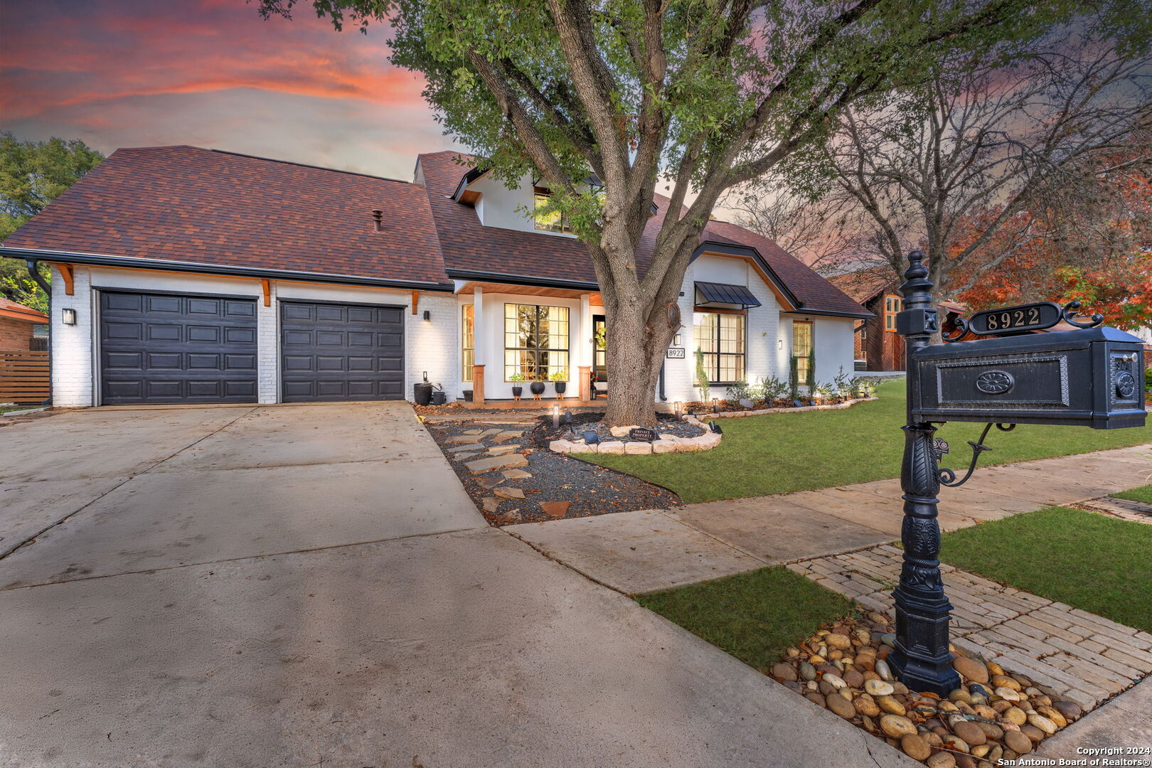 8922 HETHERINGTON DR