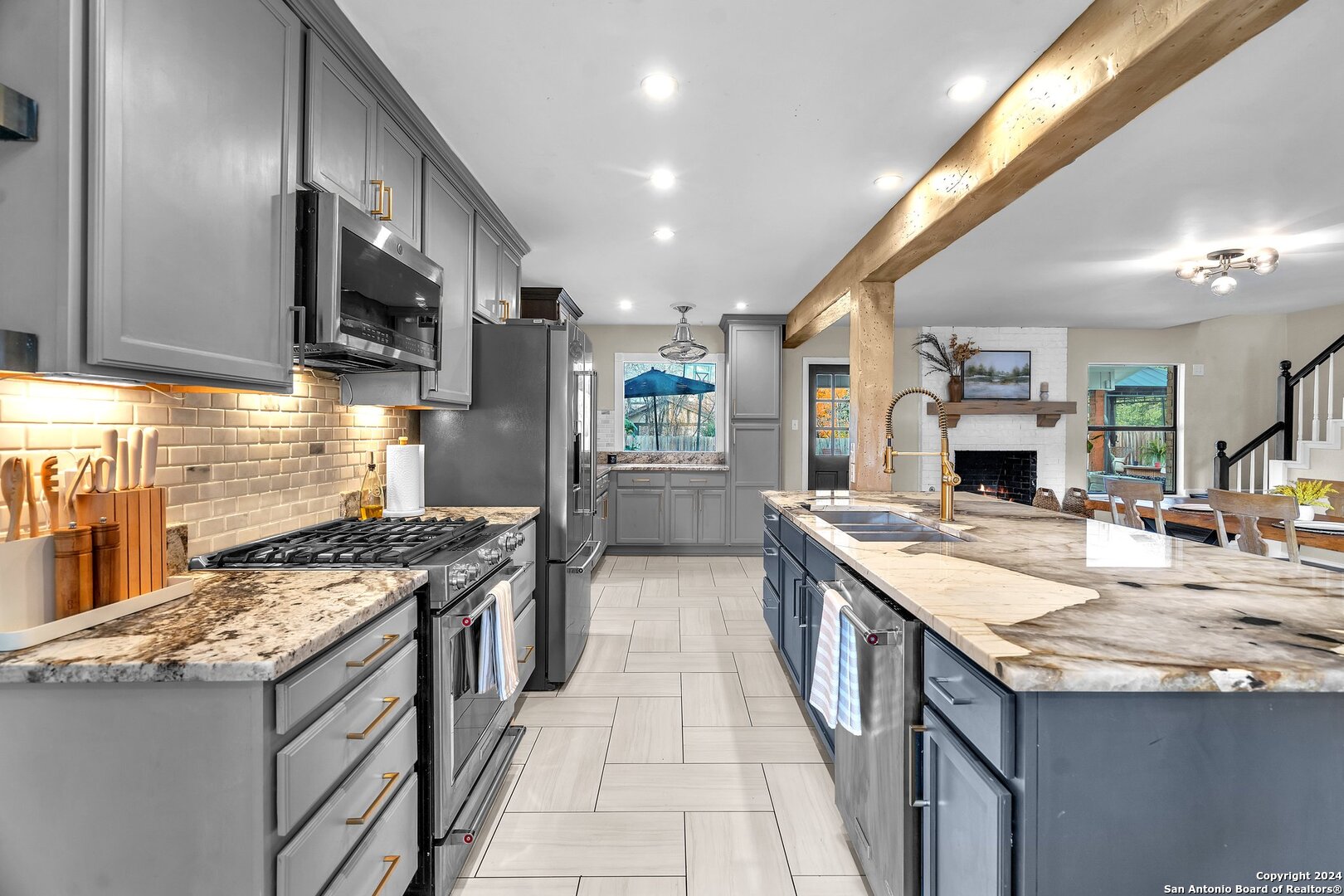 8922 HETHERINGTON DR