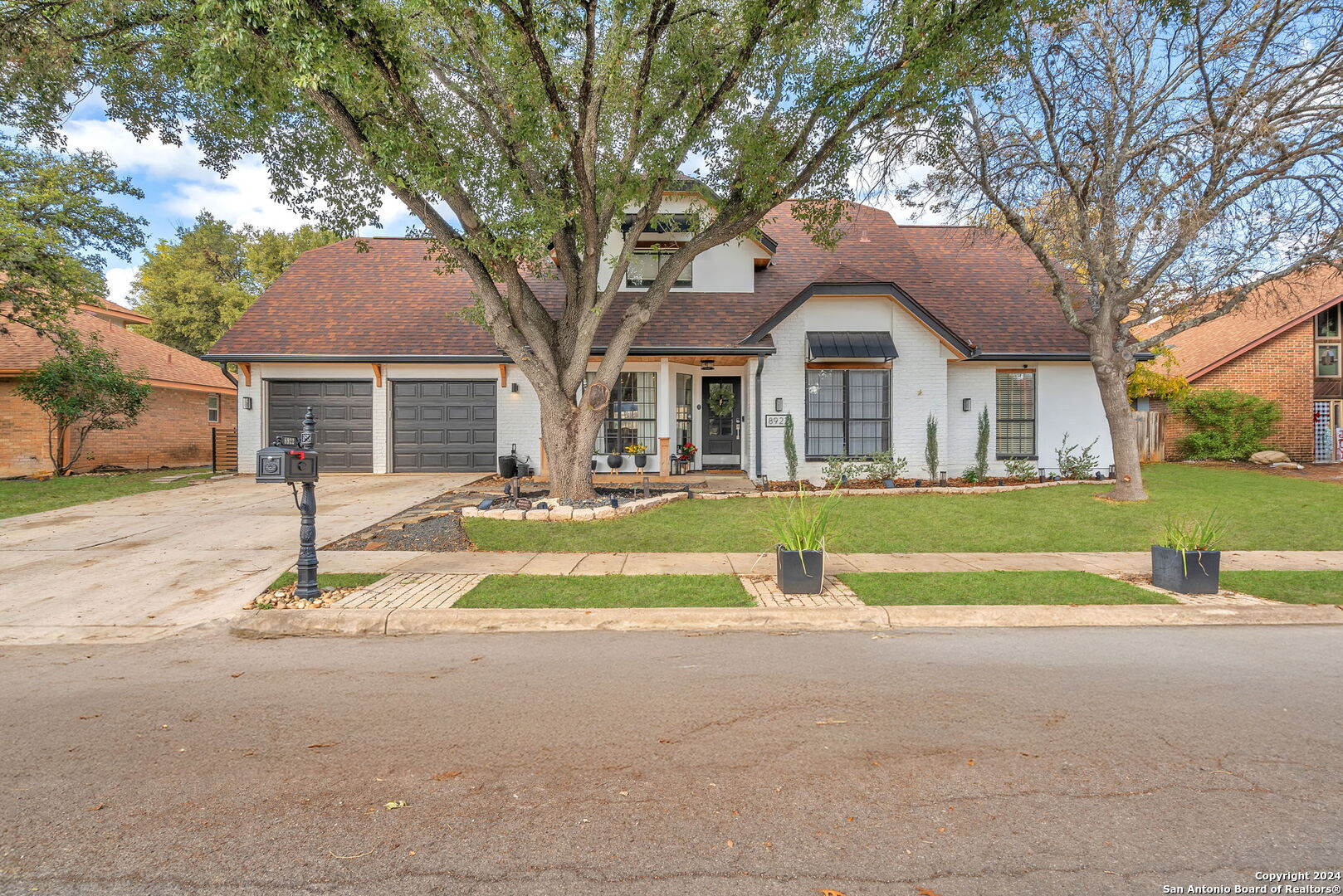 8922 HETHERINGTON DR