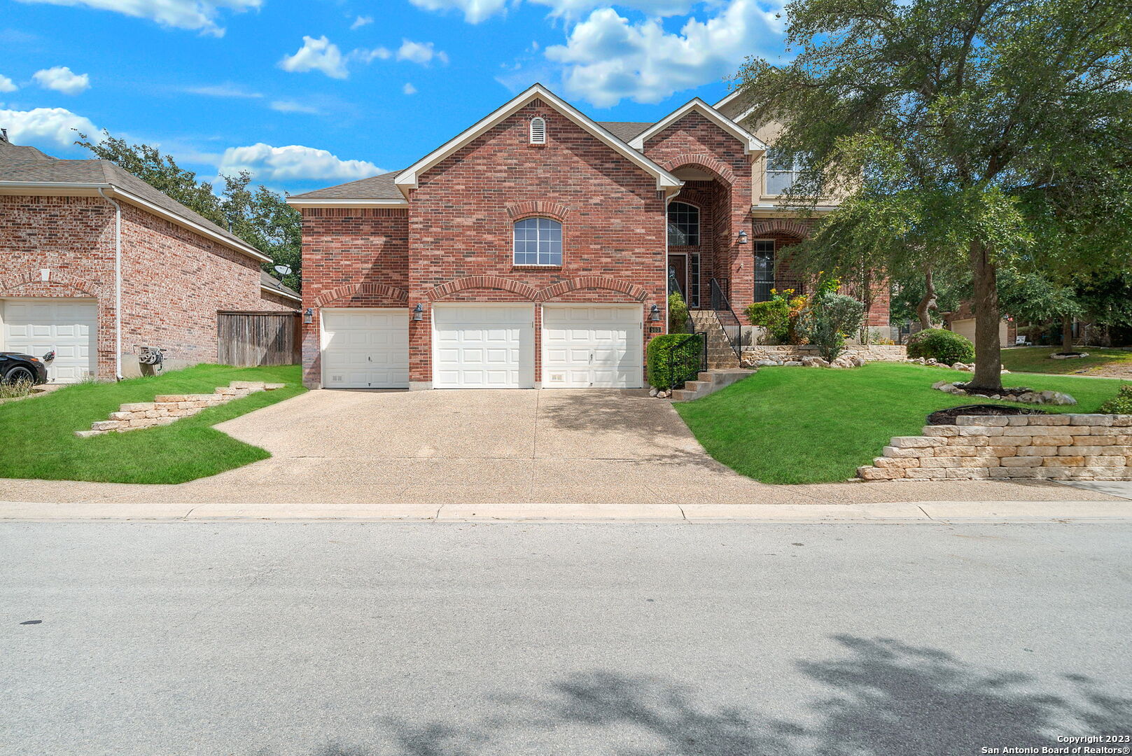 503 ENCHANTED WAY