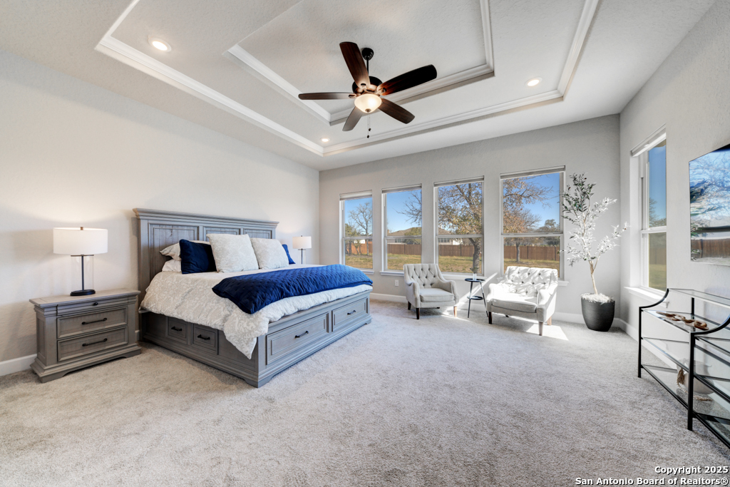 595 James Way