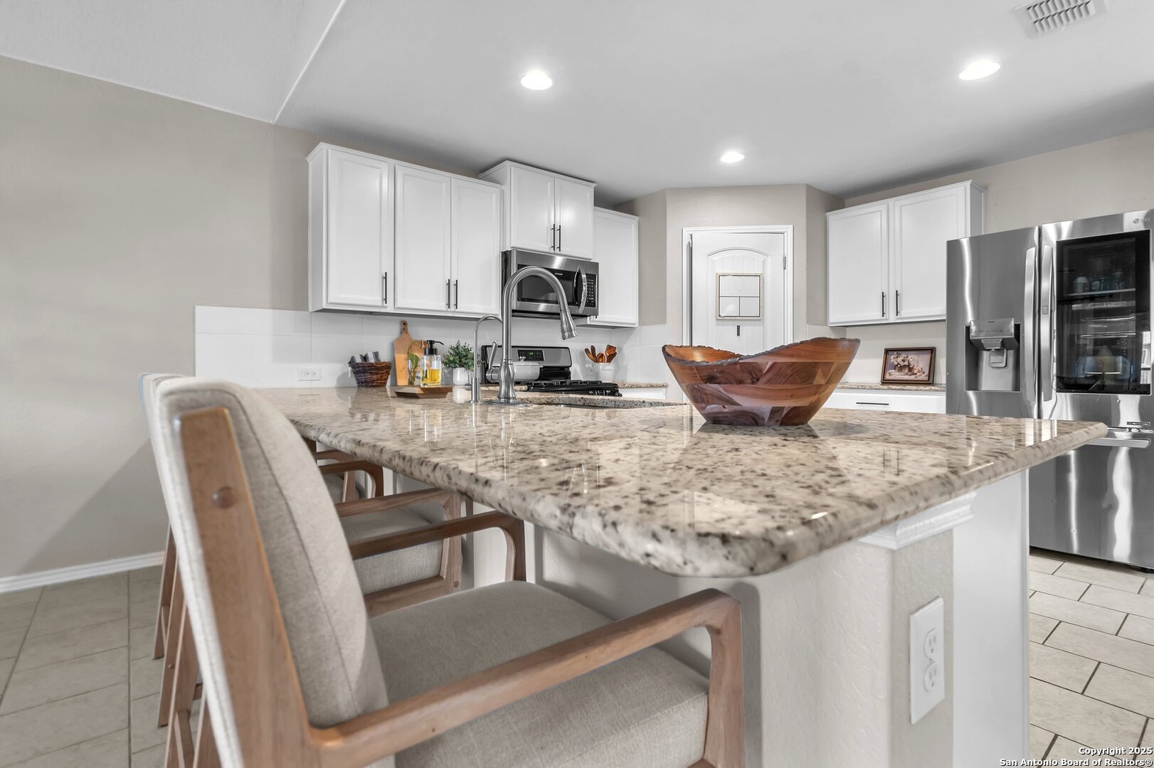 8907 IRONWOOD HL