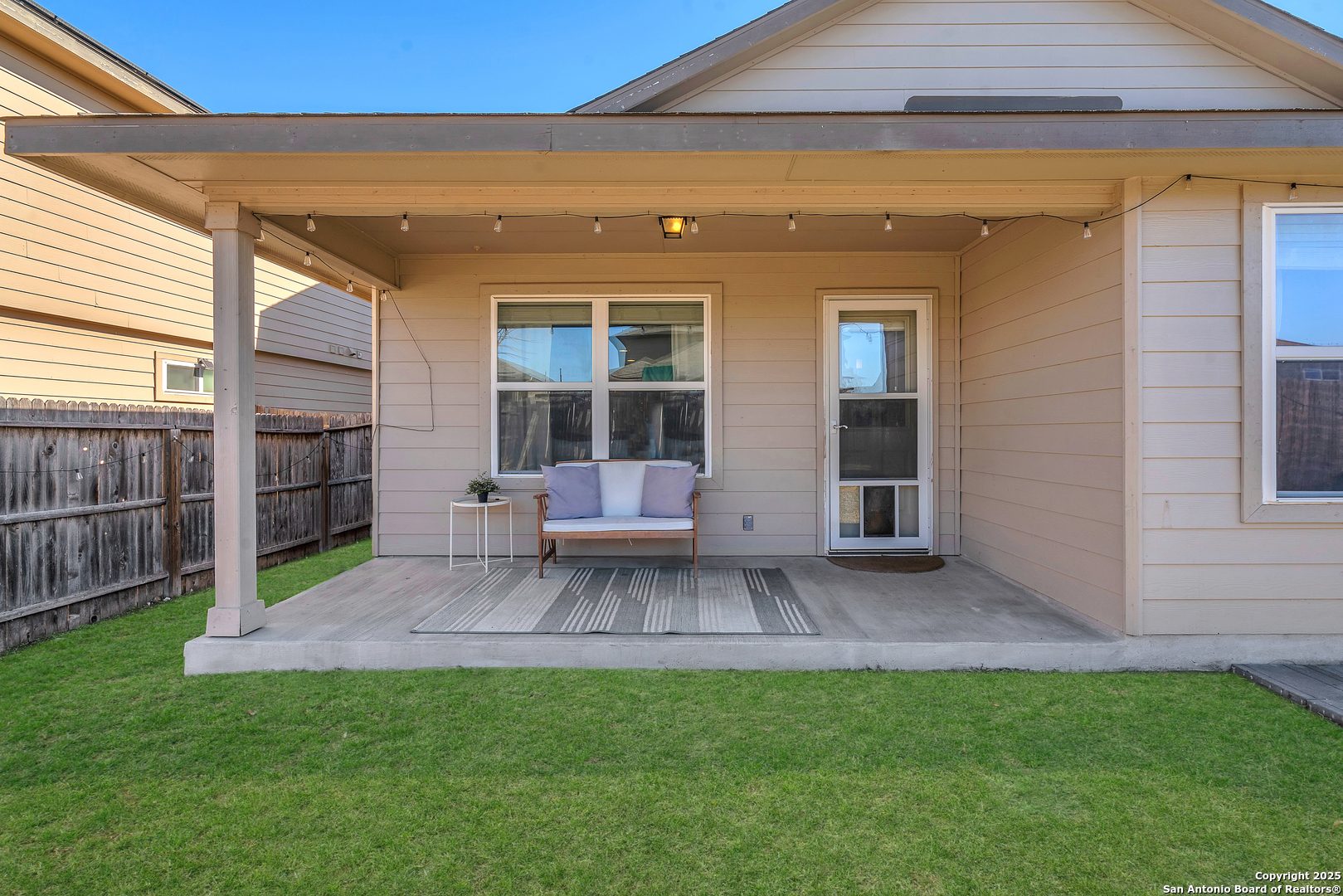 8907 IRONWOOD HL