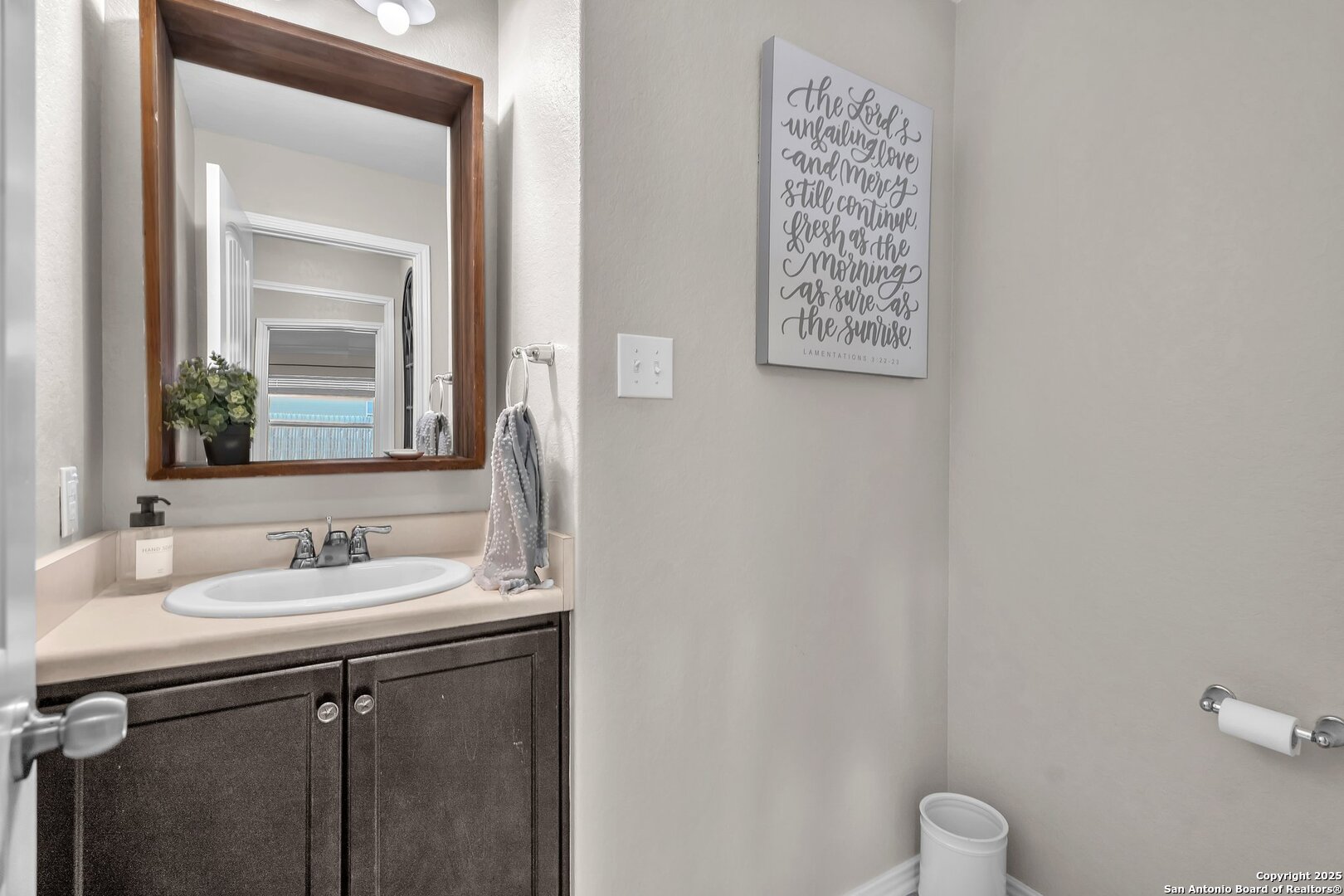 8907 IRONWOOD HL