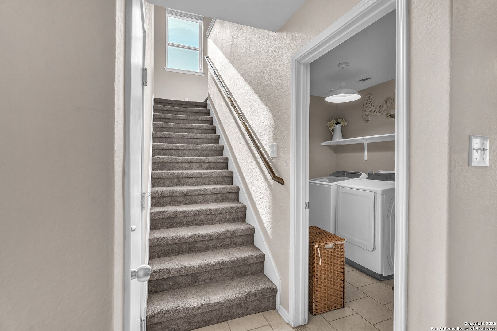 8907 IRONWOOD HL