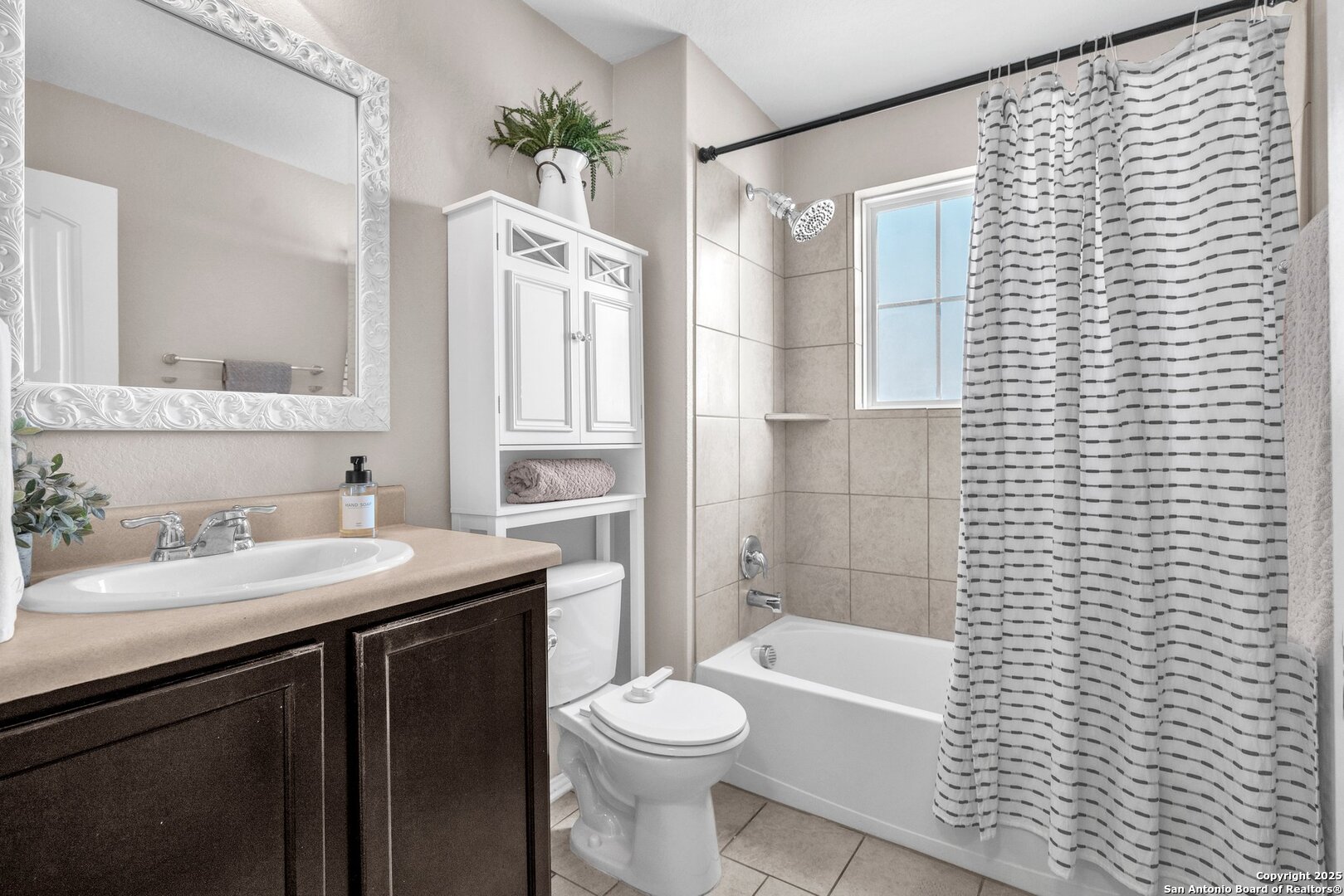 8907 IRONWOOD HL