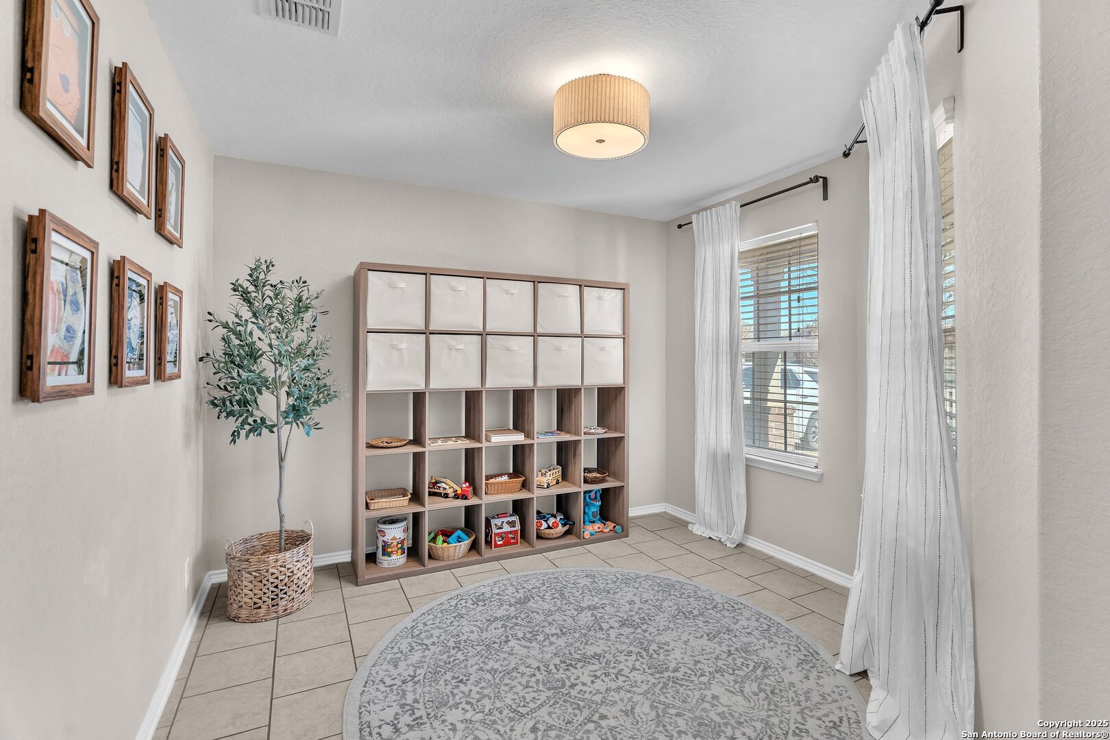 8907 IRONWOOD HL