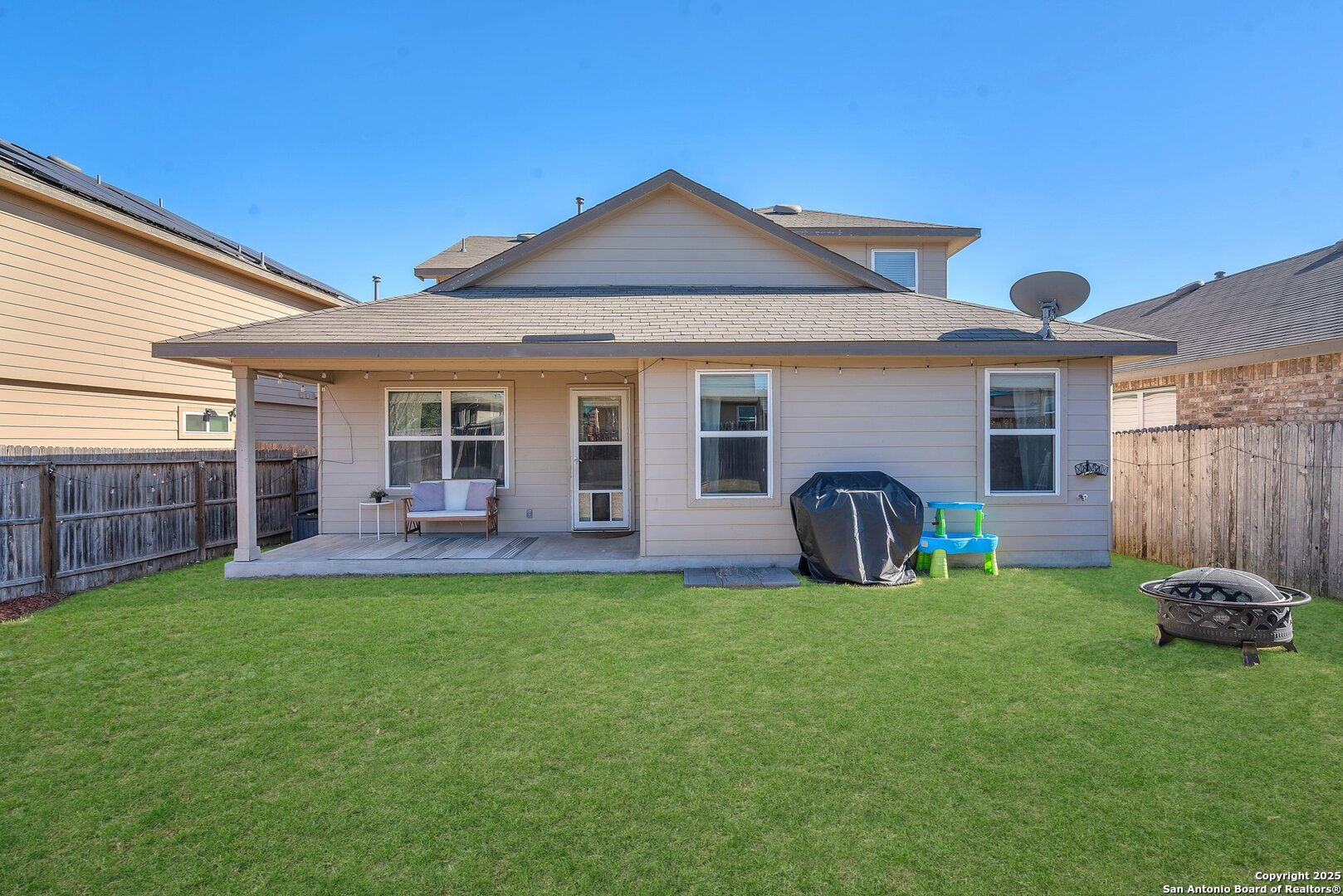 8907 IRONWOOD HL