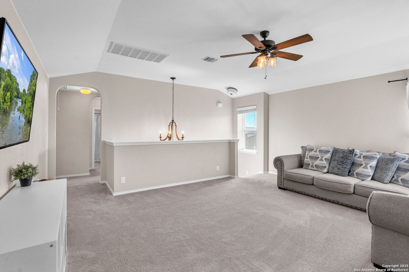 8907 IRONWOOD HL