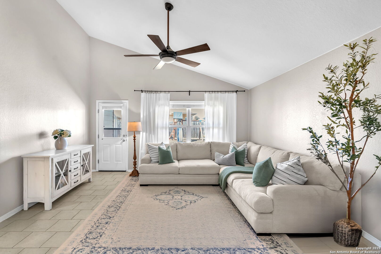 8907 IRONWOOD HL
