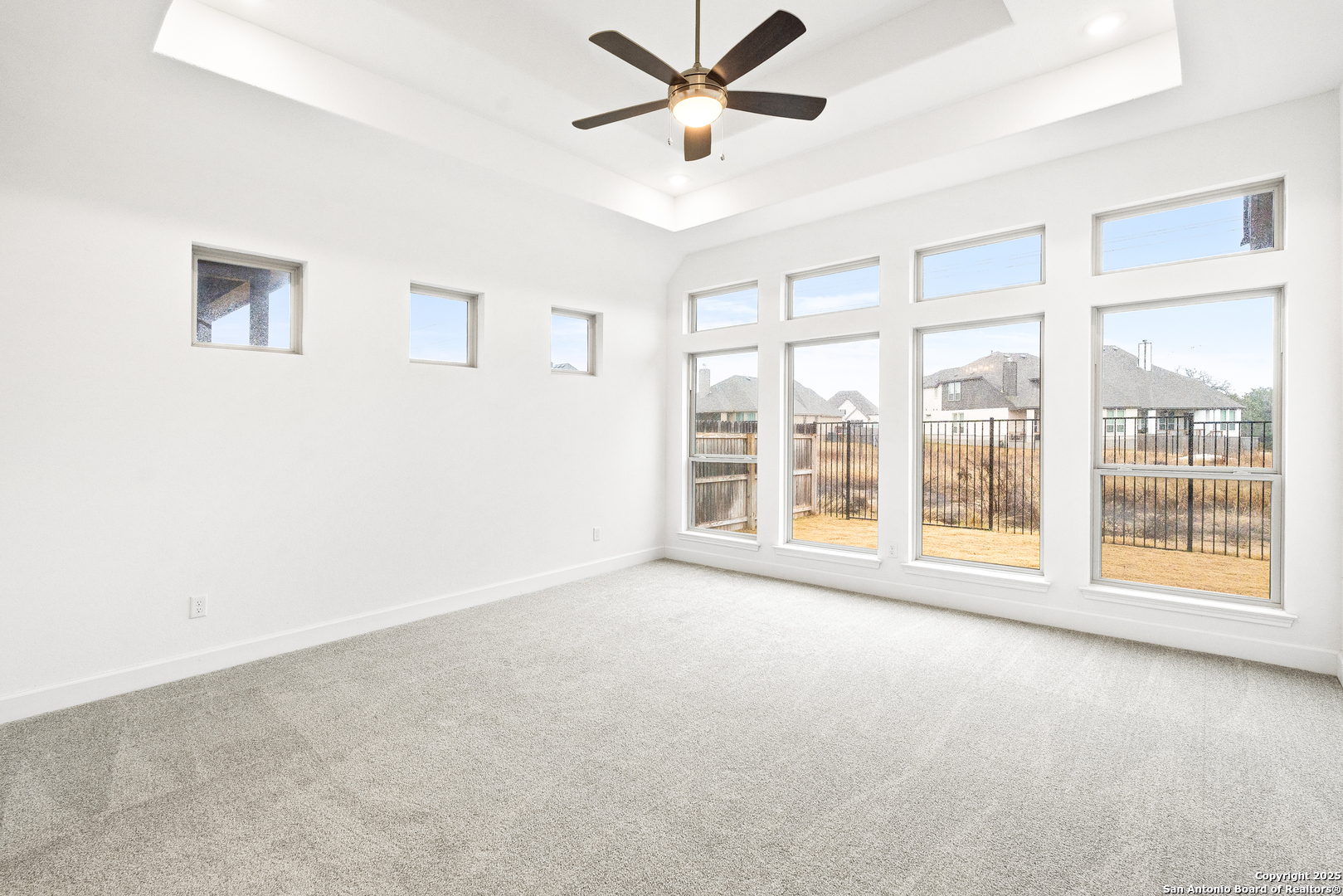 1727 Dunvegan Park