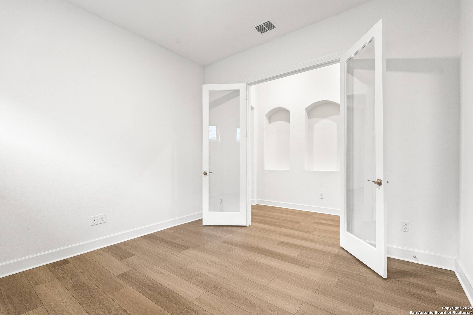 1727 Dunvegan Park