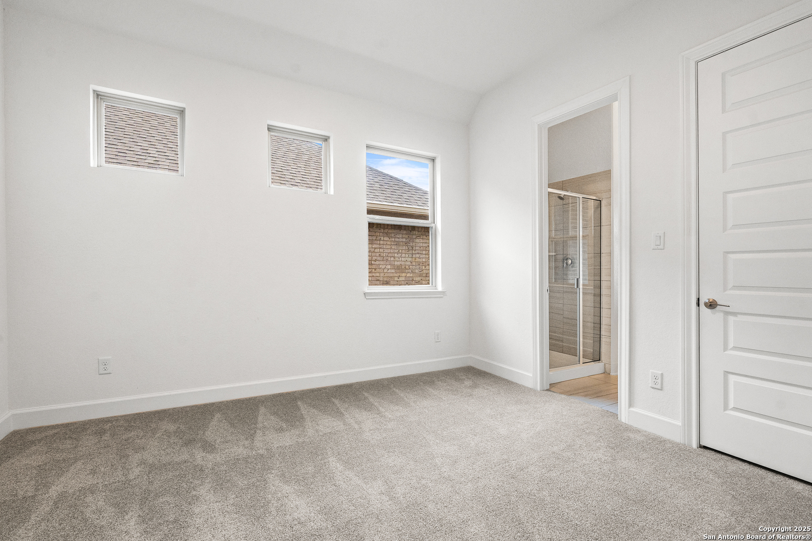 1727 Dunvegan Park