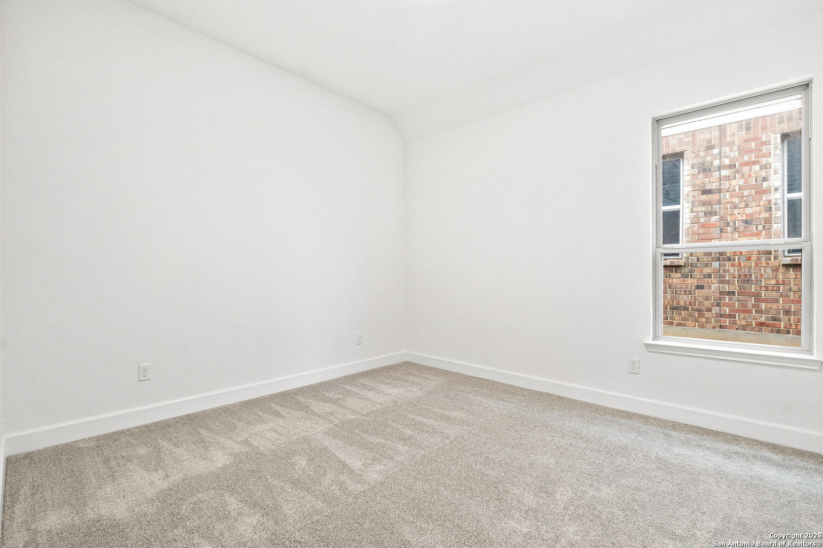 1727 Dunvegan Park