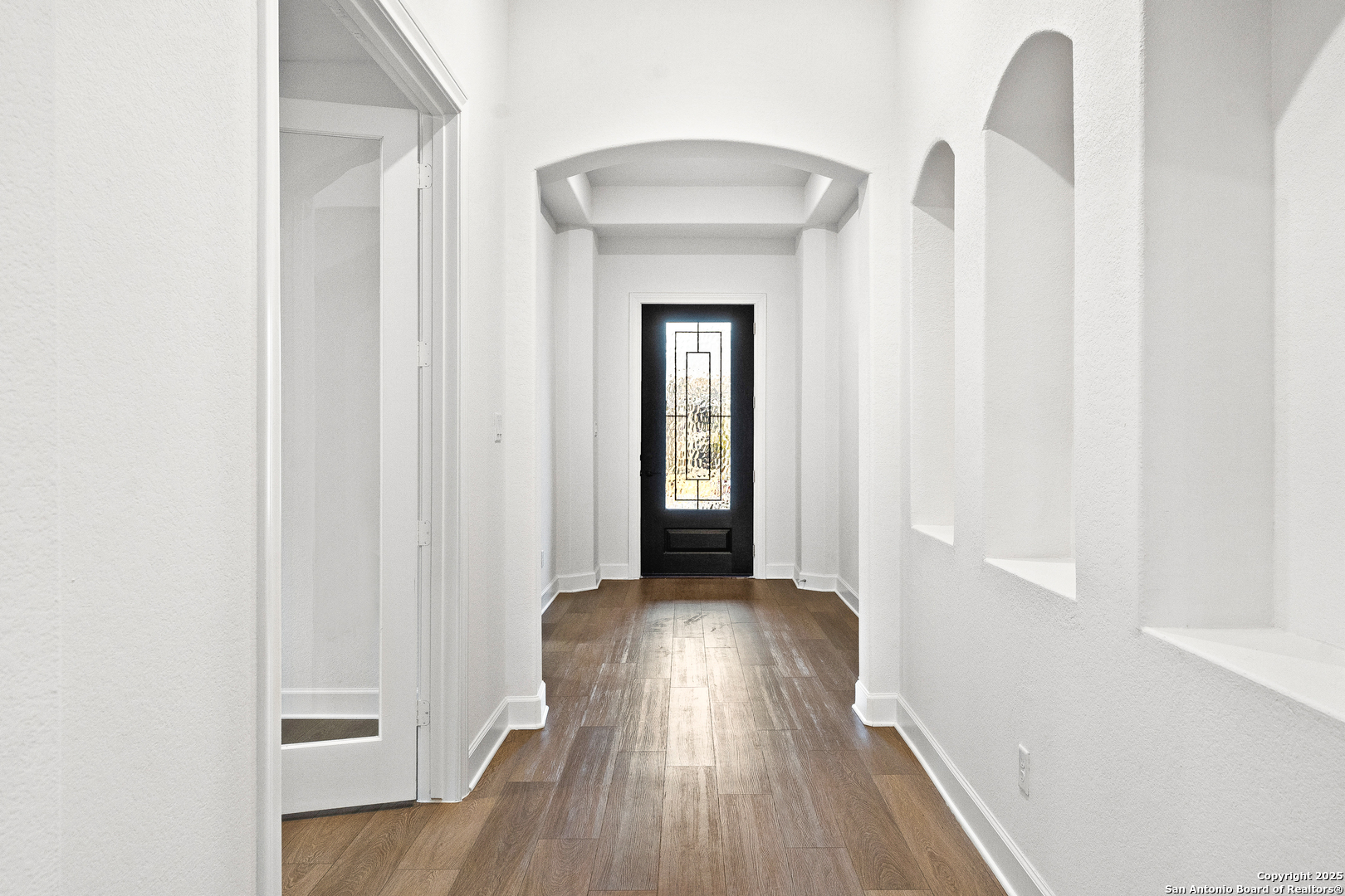 1727 Dunvegan Park